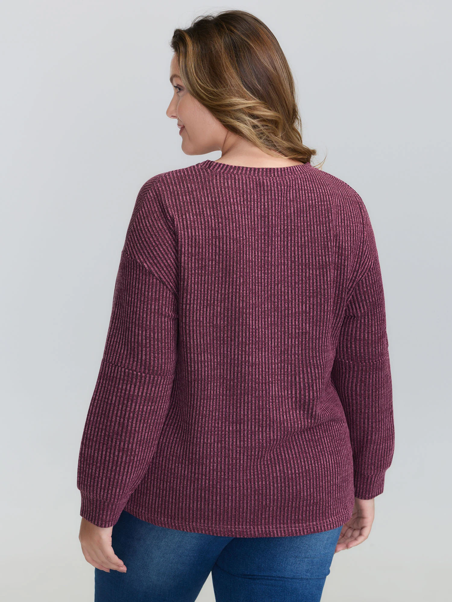 Textured Round Neck Drop Shoulder T-Shirt - Image 4