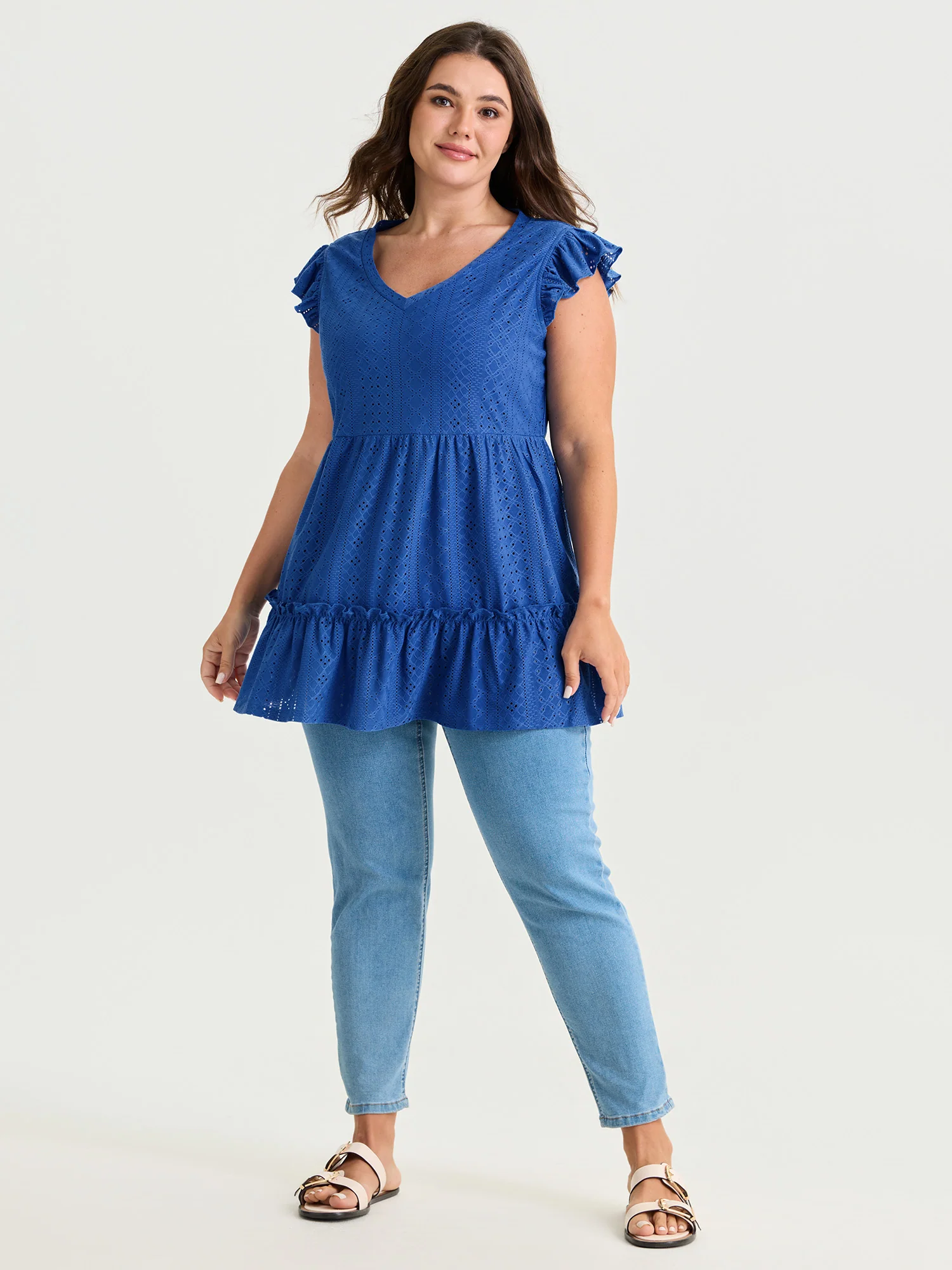 Textured Ruffled Hem V-Neck Knit Top - Image 3