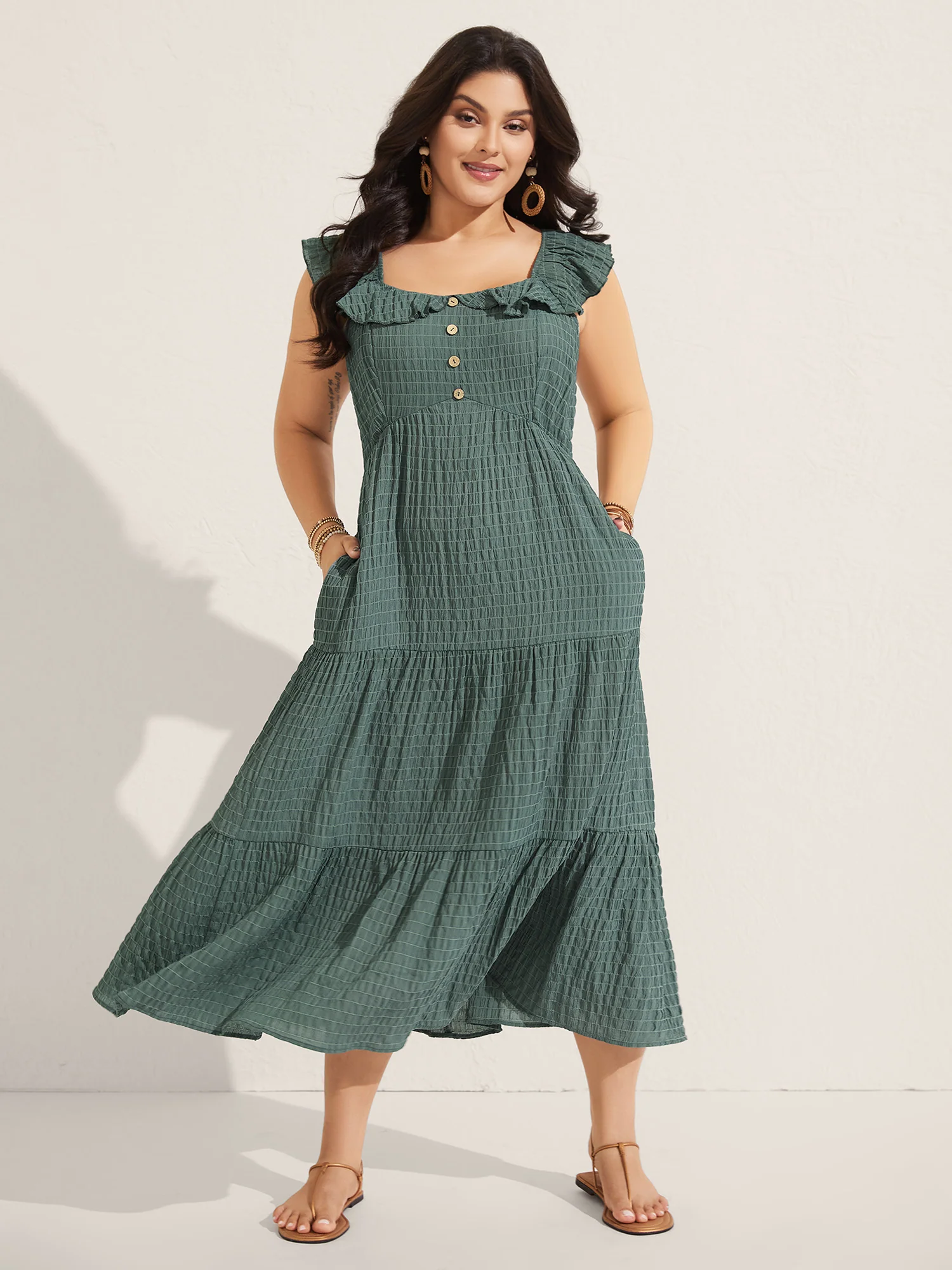 Textured Ruffled Neck Pockets Midi Dress - Image 3