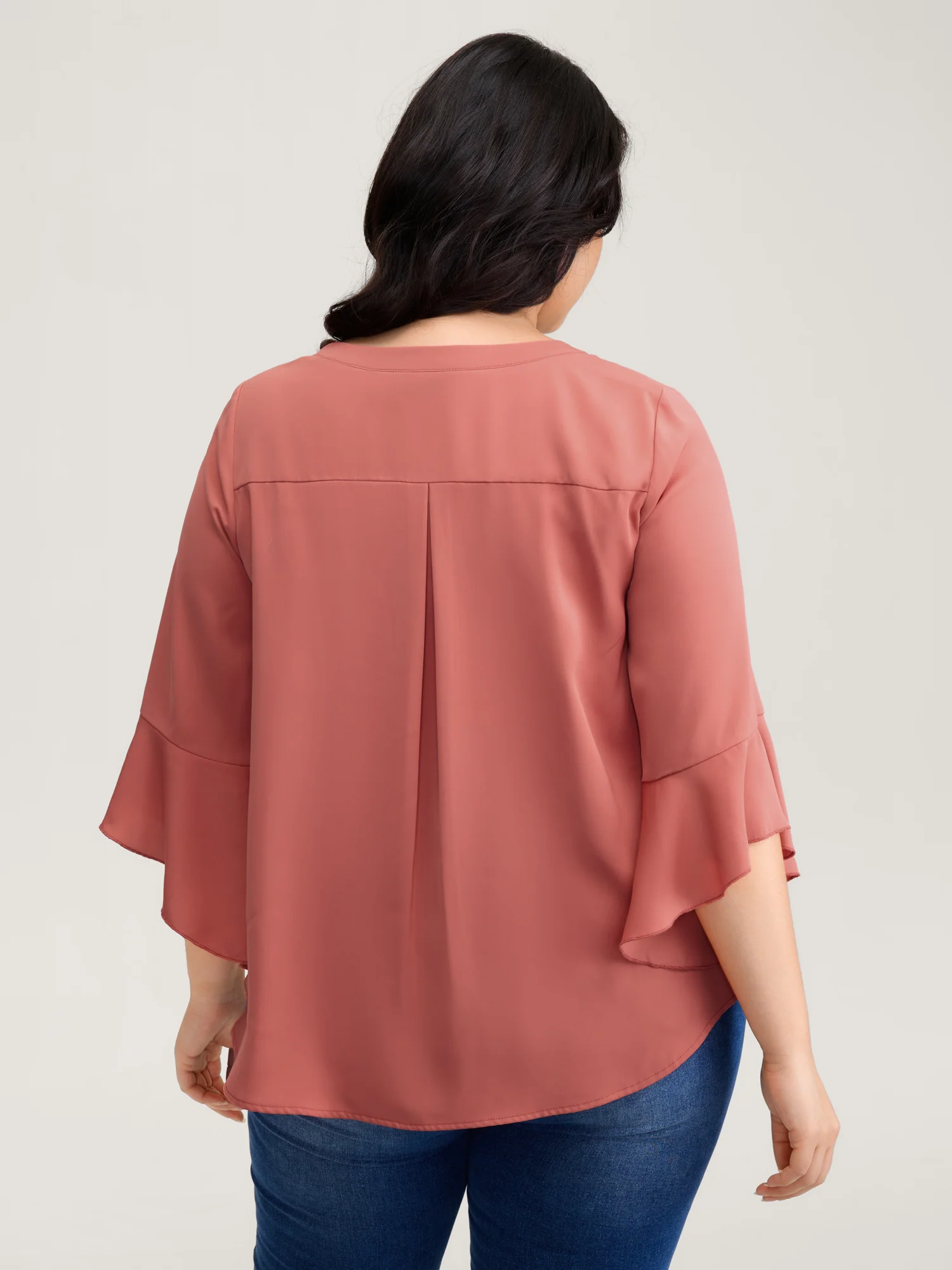 Textured Ruffled Sleeve Flowy Blouse - Image 4