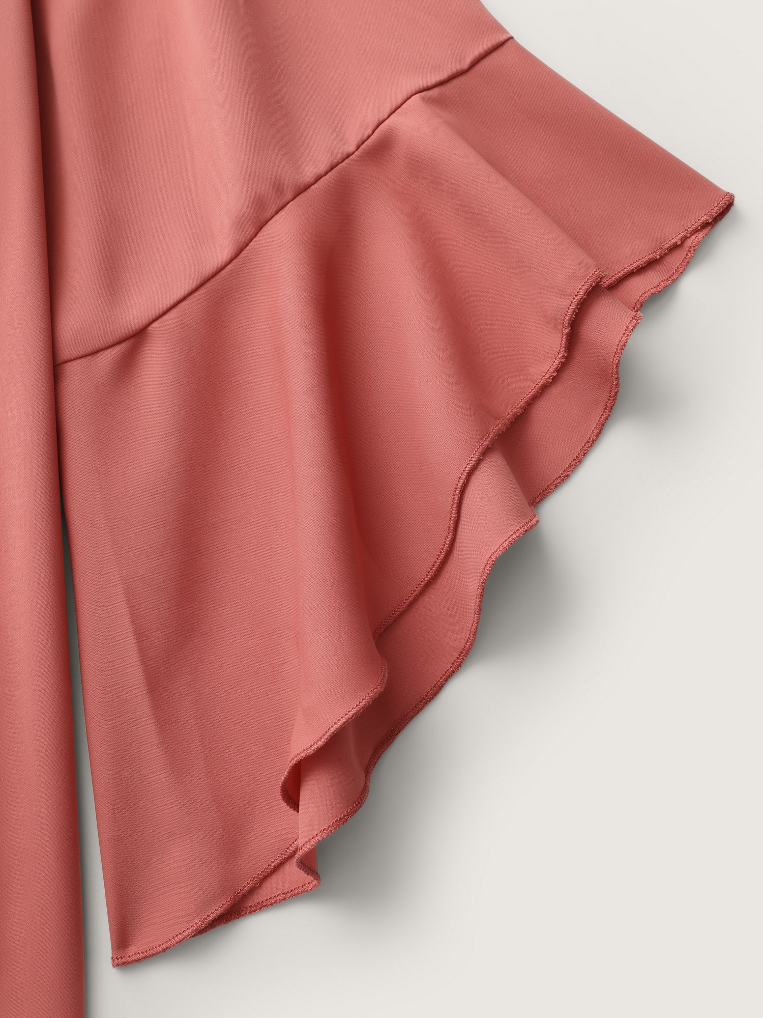 Textured Ruffled Sleeve Flowy Blouse - Image 5