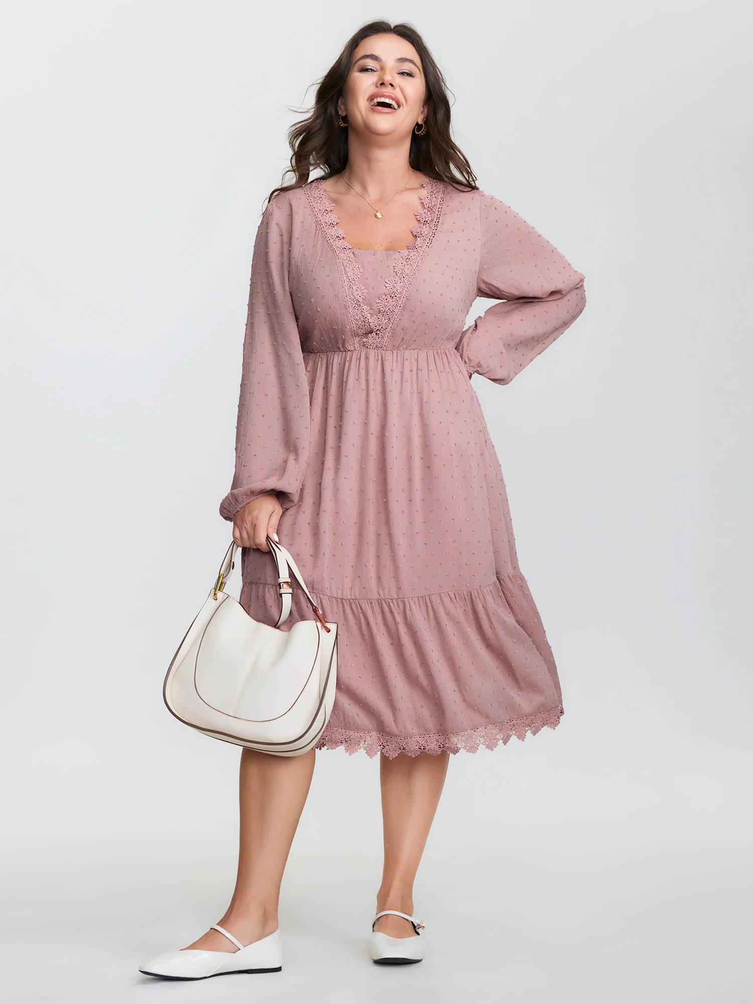 Textured Scalloped Neckline Tiered Midi Dress - Image 3