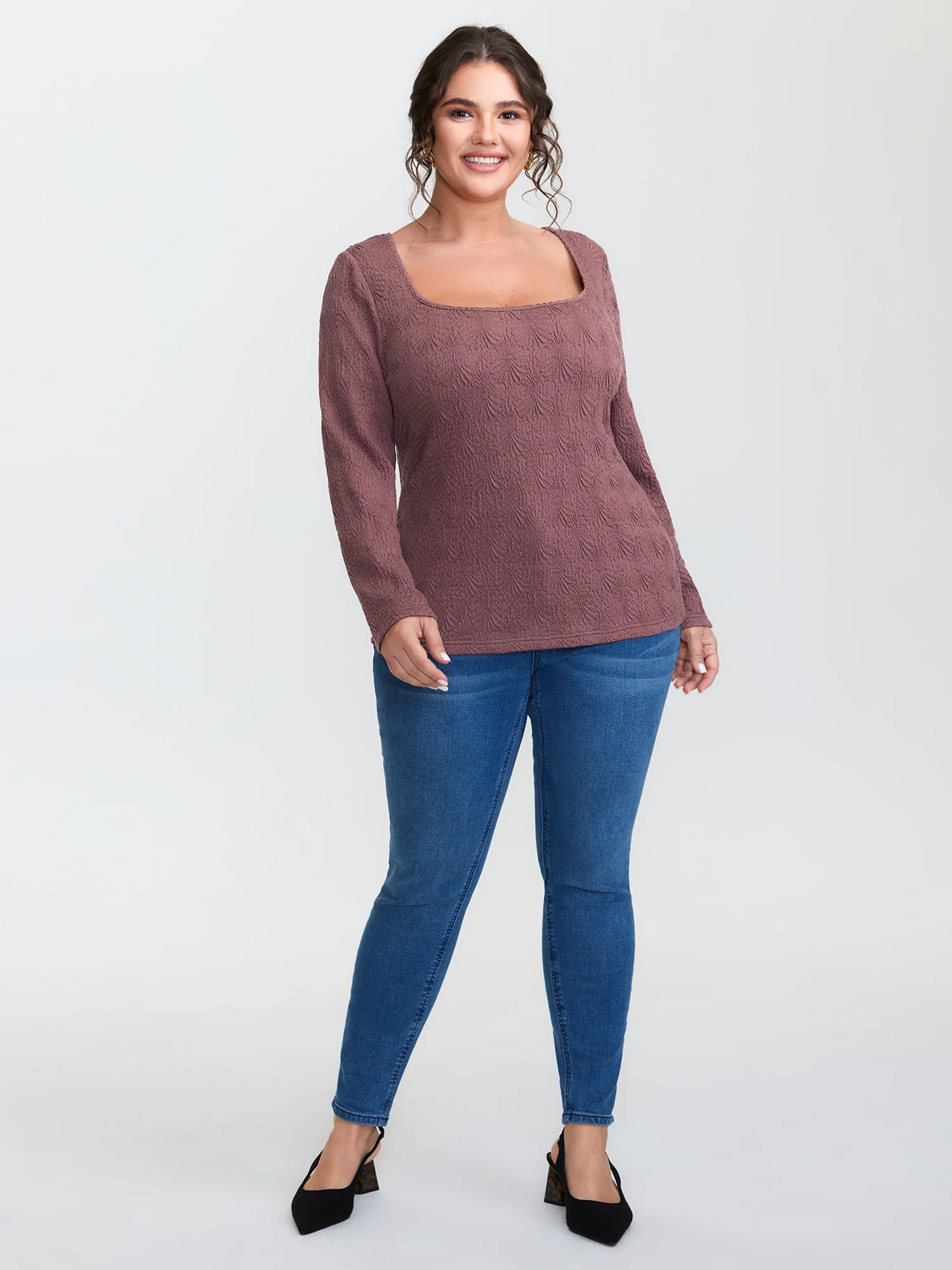 Textured Scoop Neck Fitted T-Shirt - Image 3