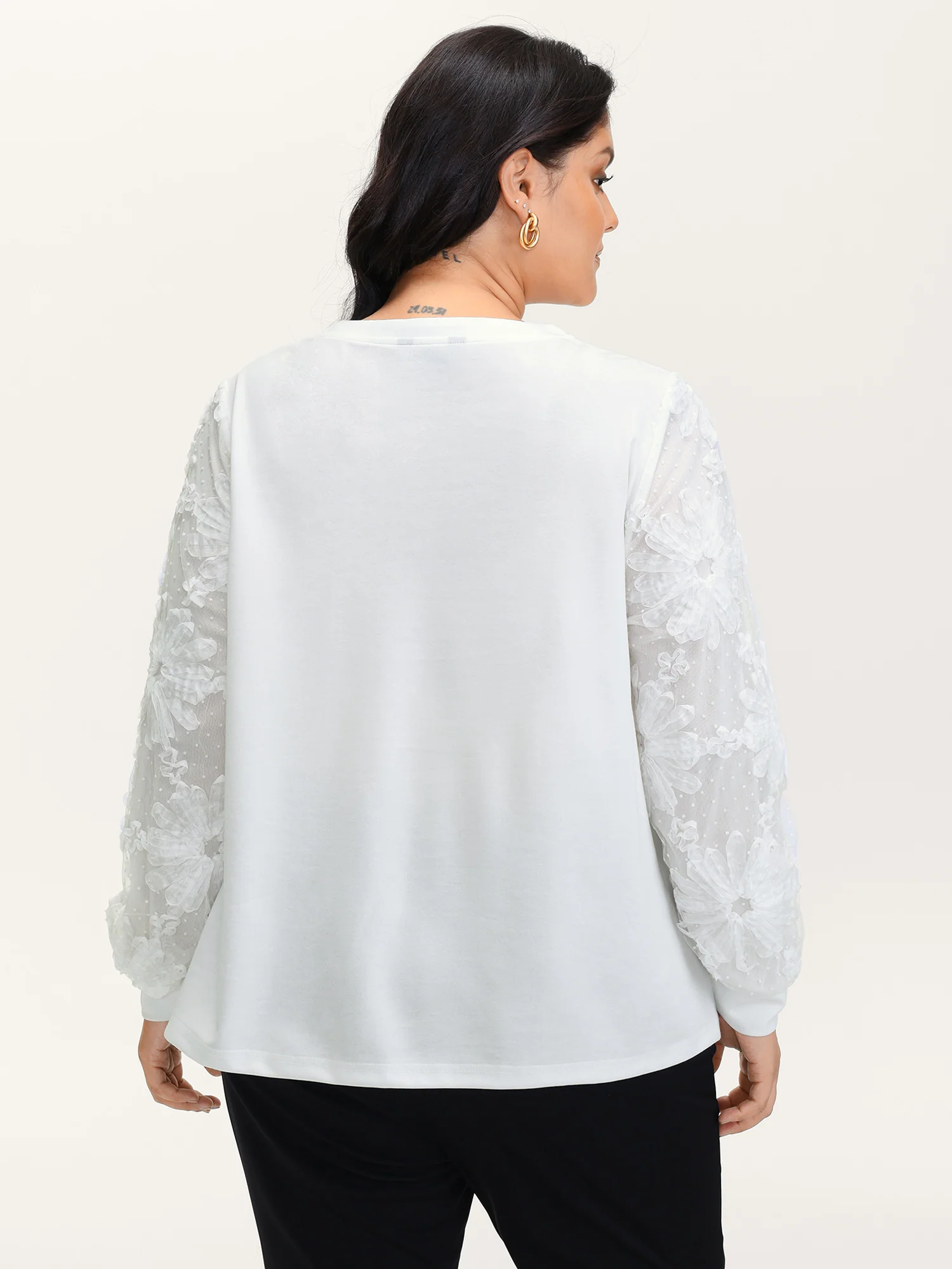 Textured Sheer Sleeve V-Neck T-Shirt - Image 4