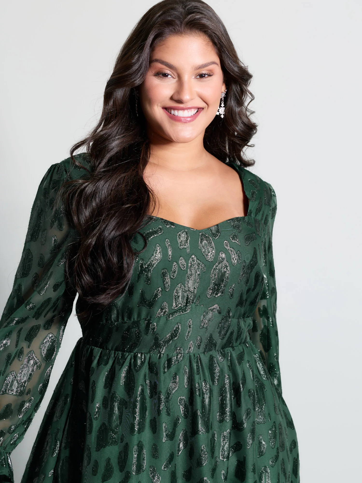 Textured Shirred Backless Tie Midi Dress - Image 2