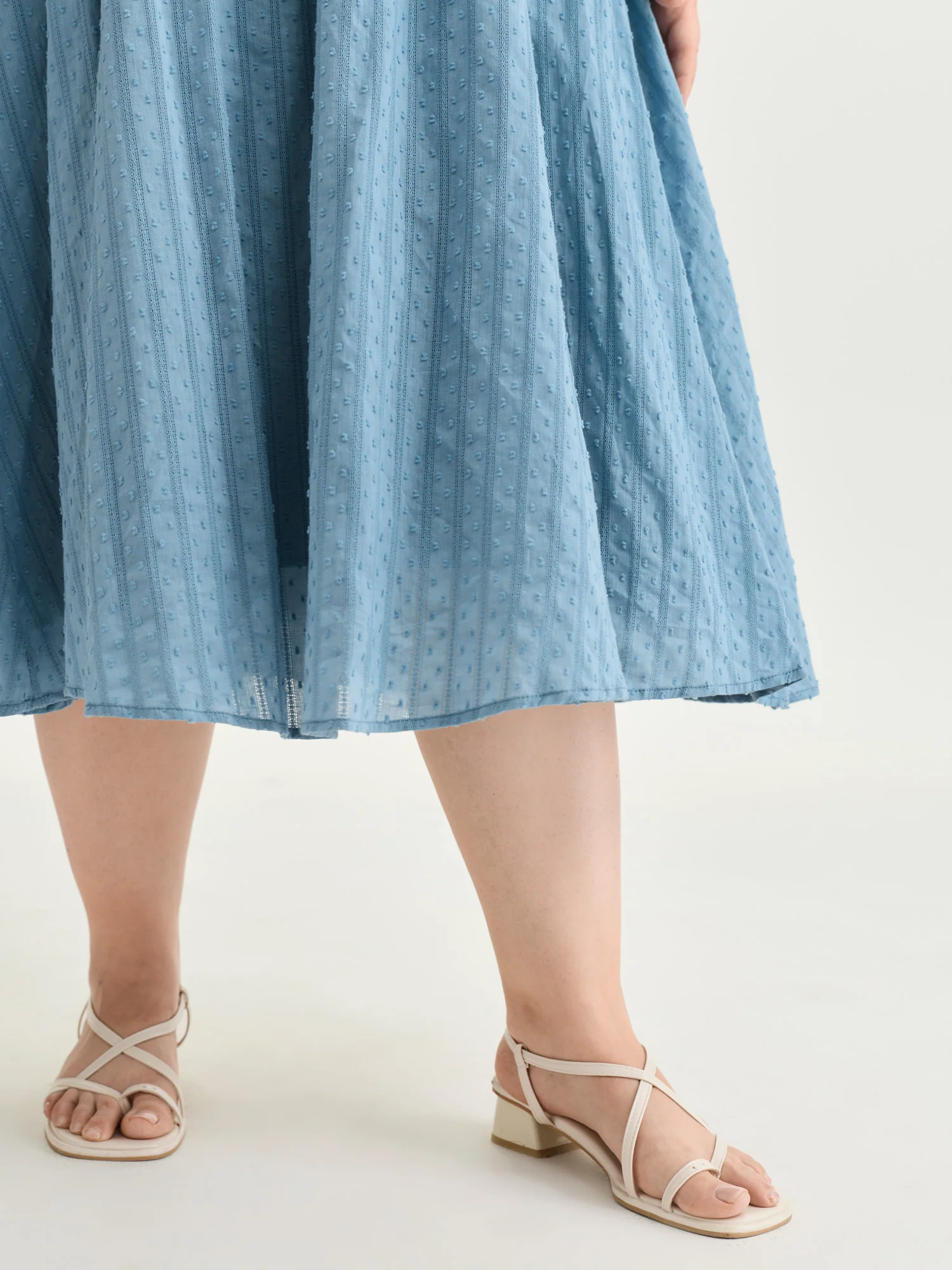 Textured Shirred Bodice Ruffled Straps Midi Dress - Image 3