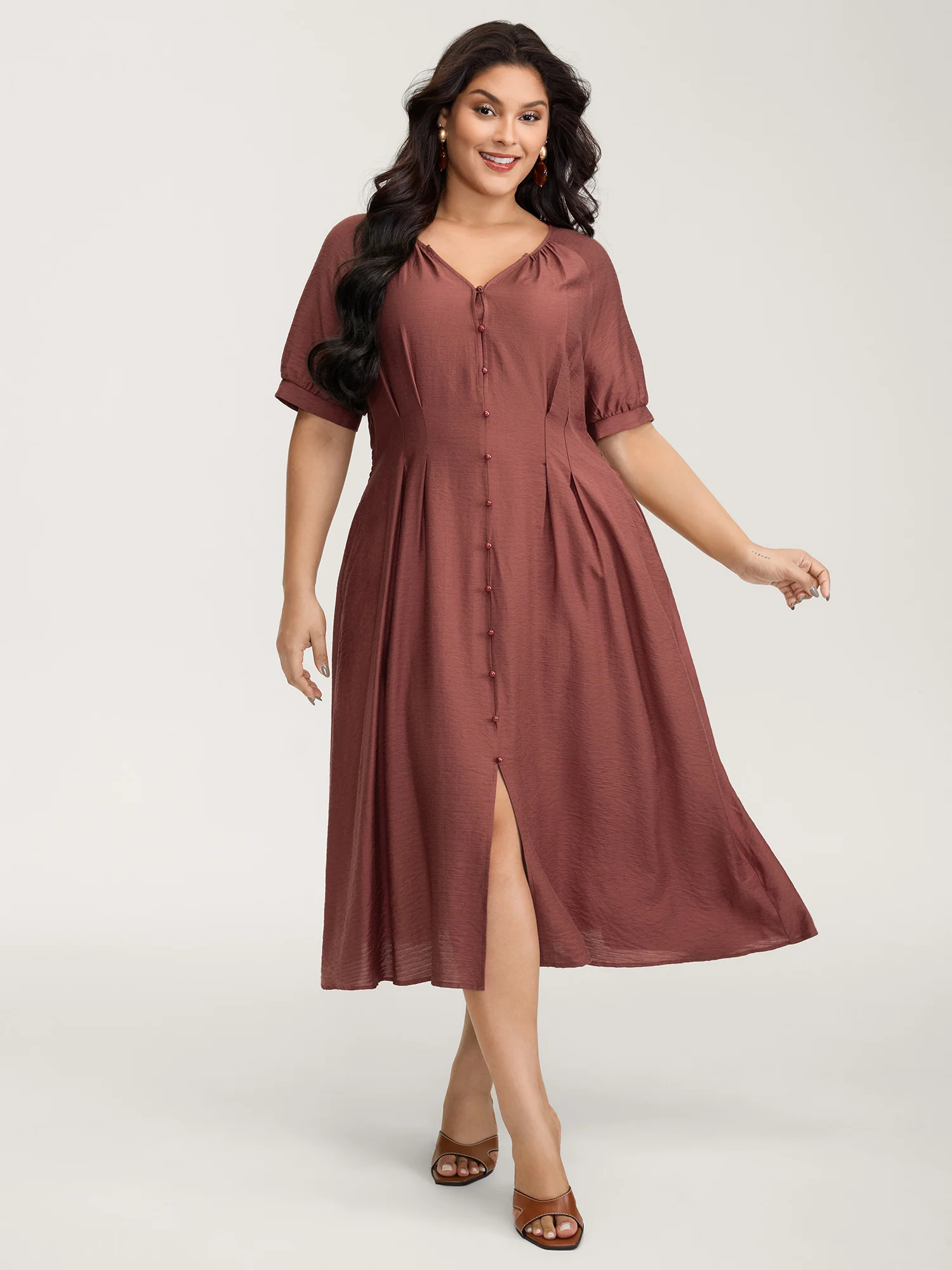 Textured Shirred Cinched-Waist Maxi Dress - Image 3