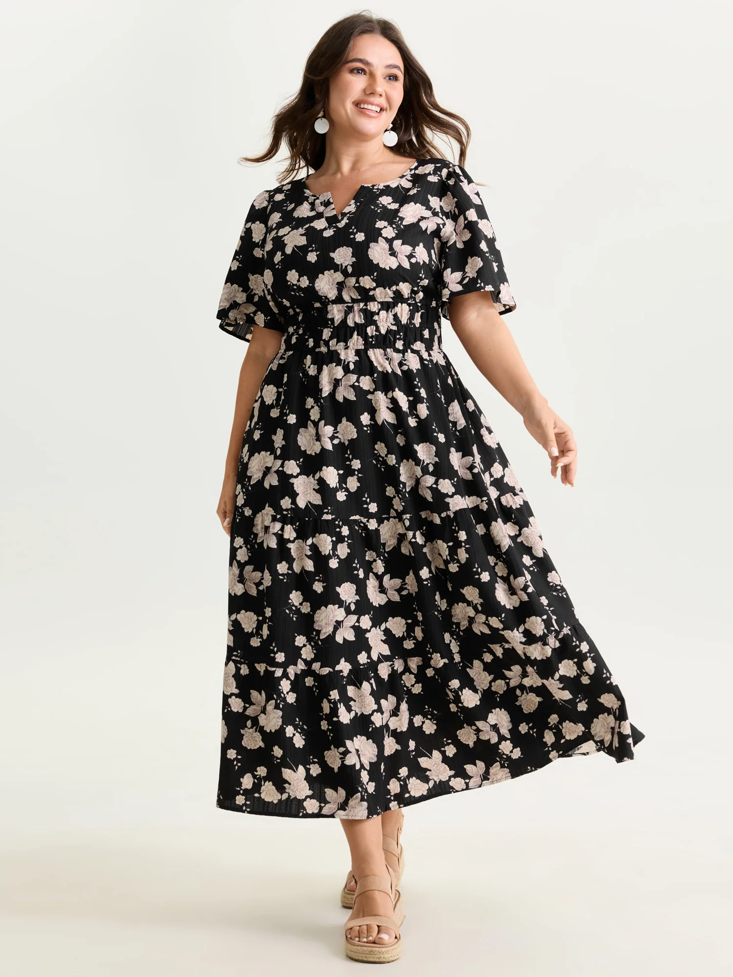 Textured Shirred Cinched Waist Maxi Dress - Image 16