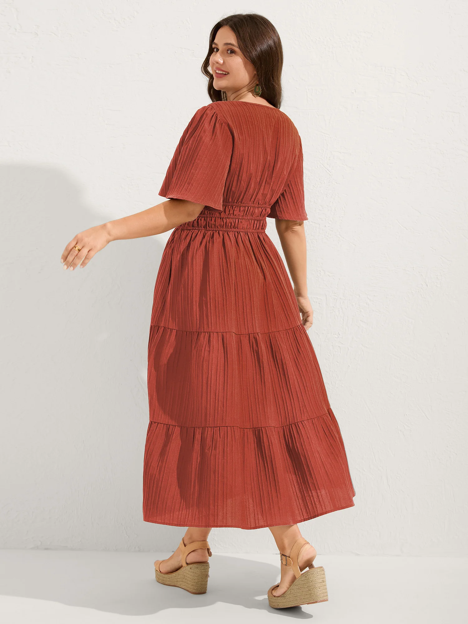 Textured Shirred Cinched Waist Maxi Dress - Image 26