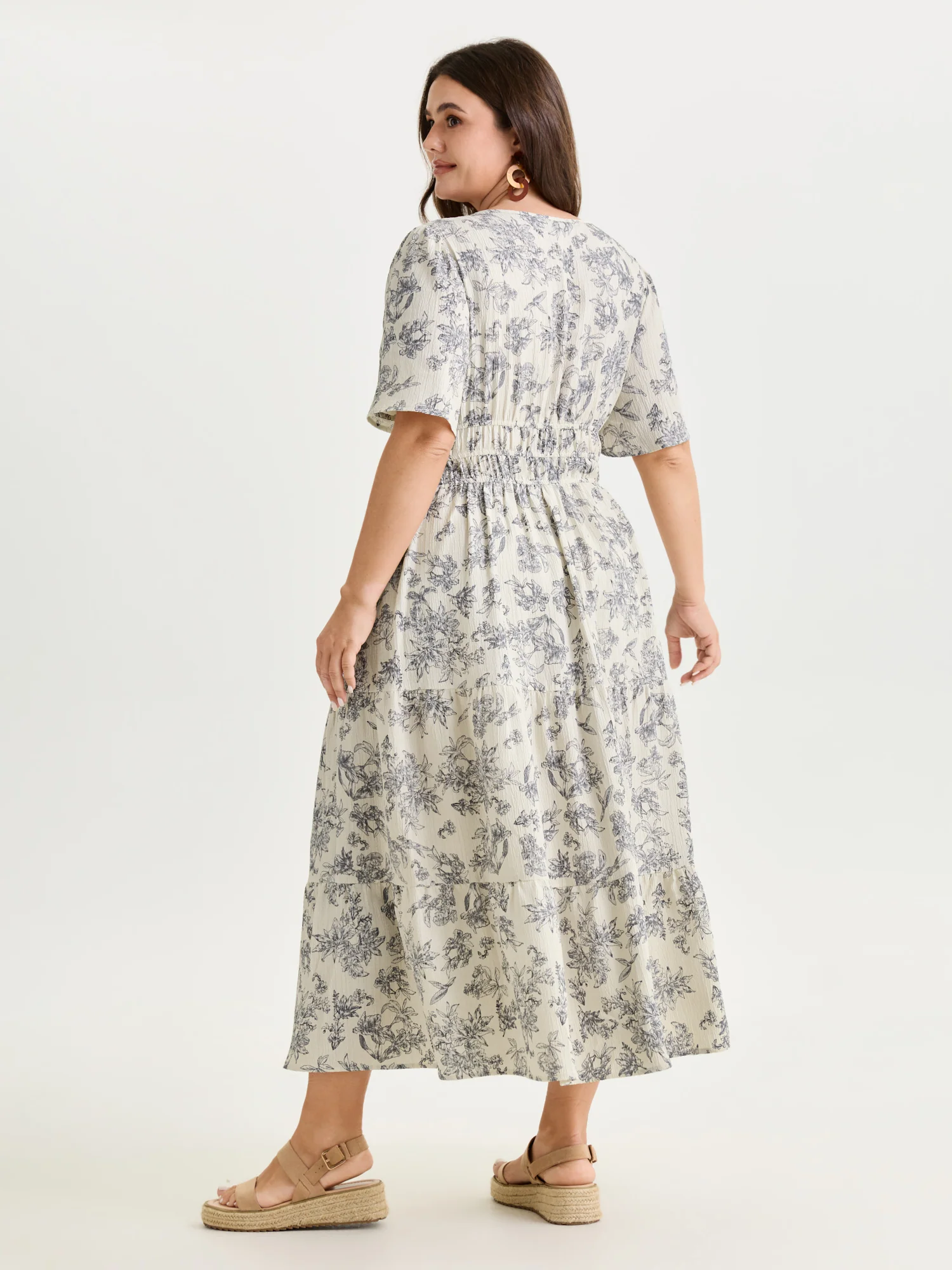 Textured Shirred Cinched Waist Maxi Dress - Image 34