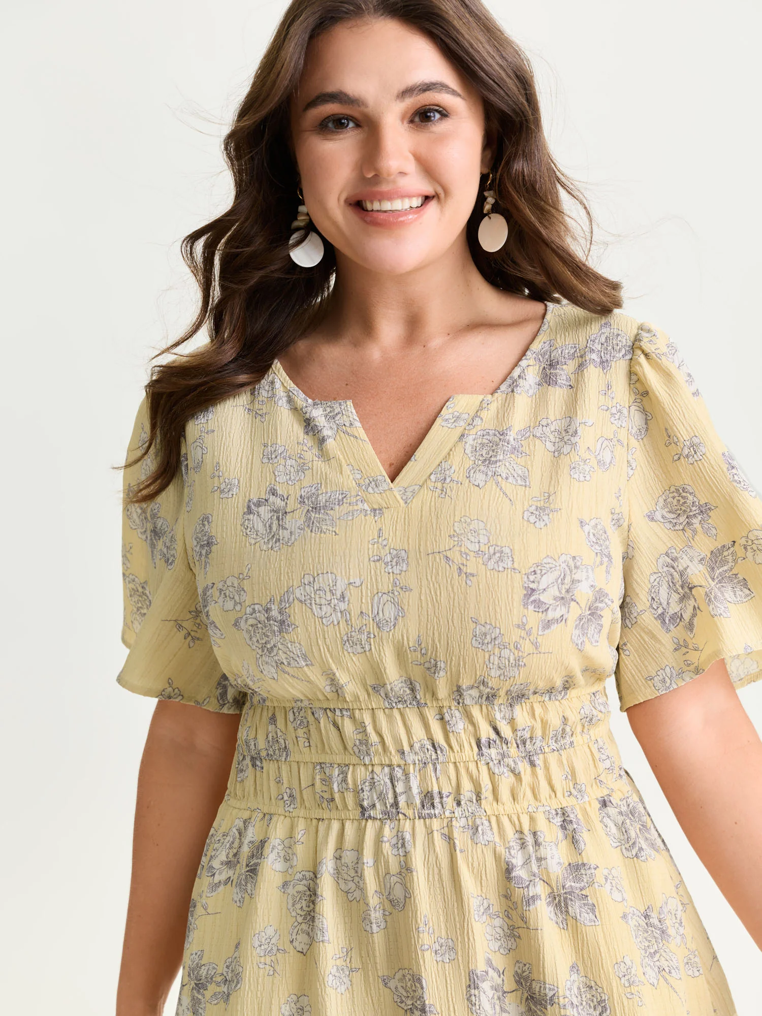 Textured Shirred Cinched Waist Maxi Dress - Image 40