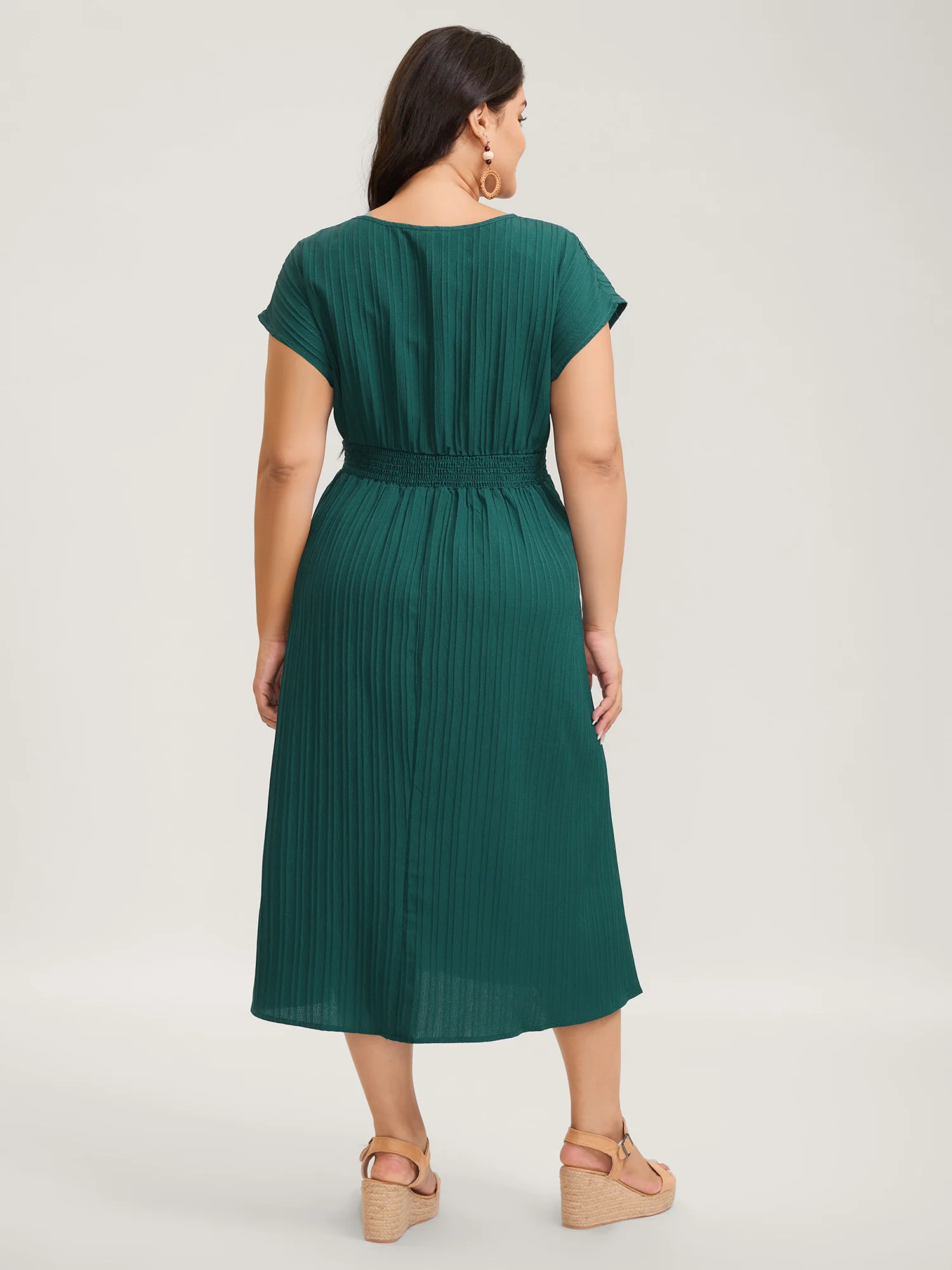 Textured Shirred Waist Button Midi Dress - Image 4