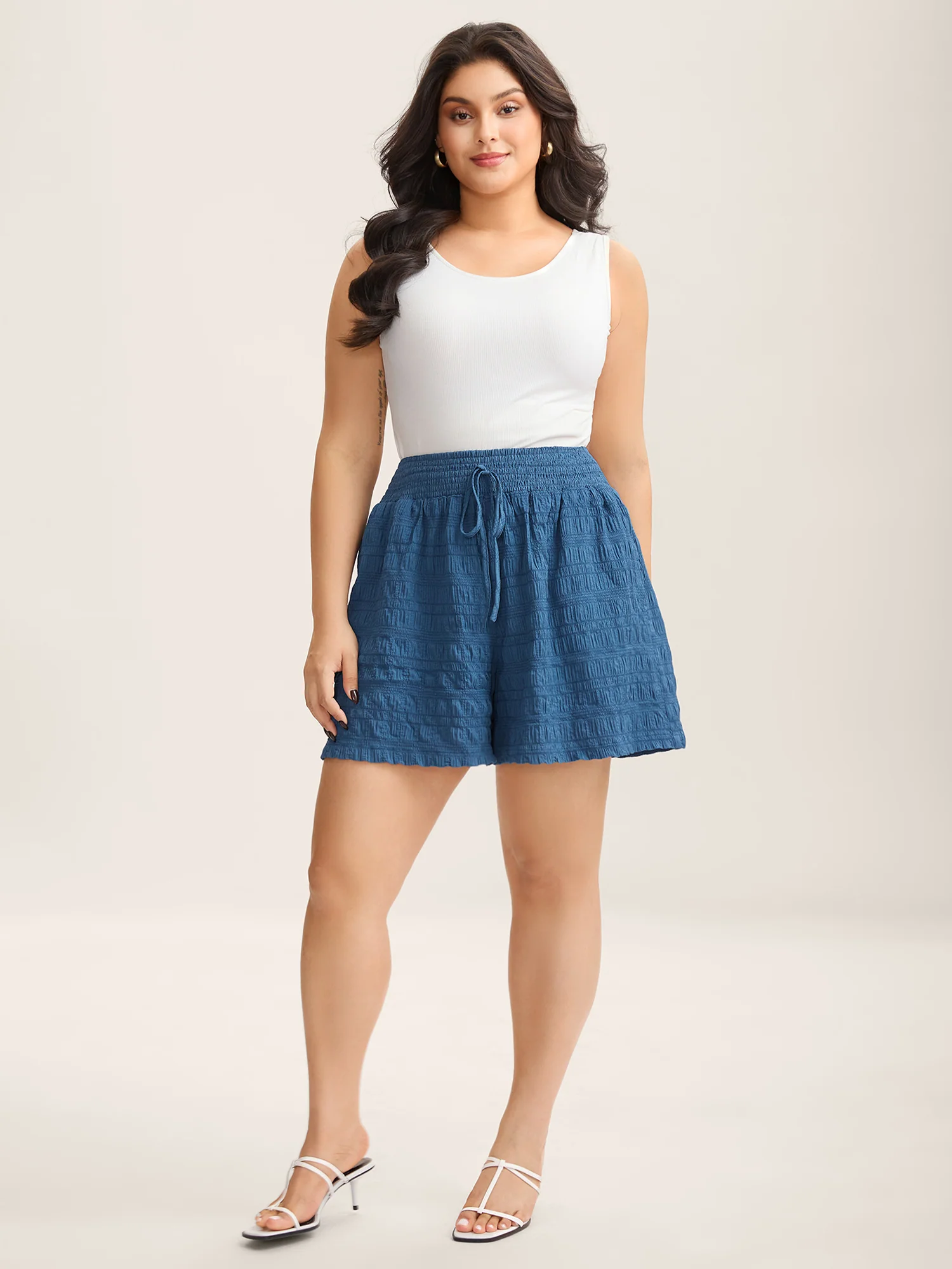 Textured Shirred Waist Tie Shorts - Image 2