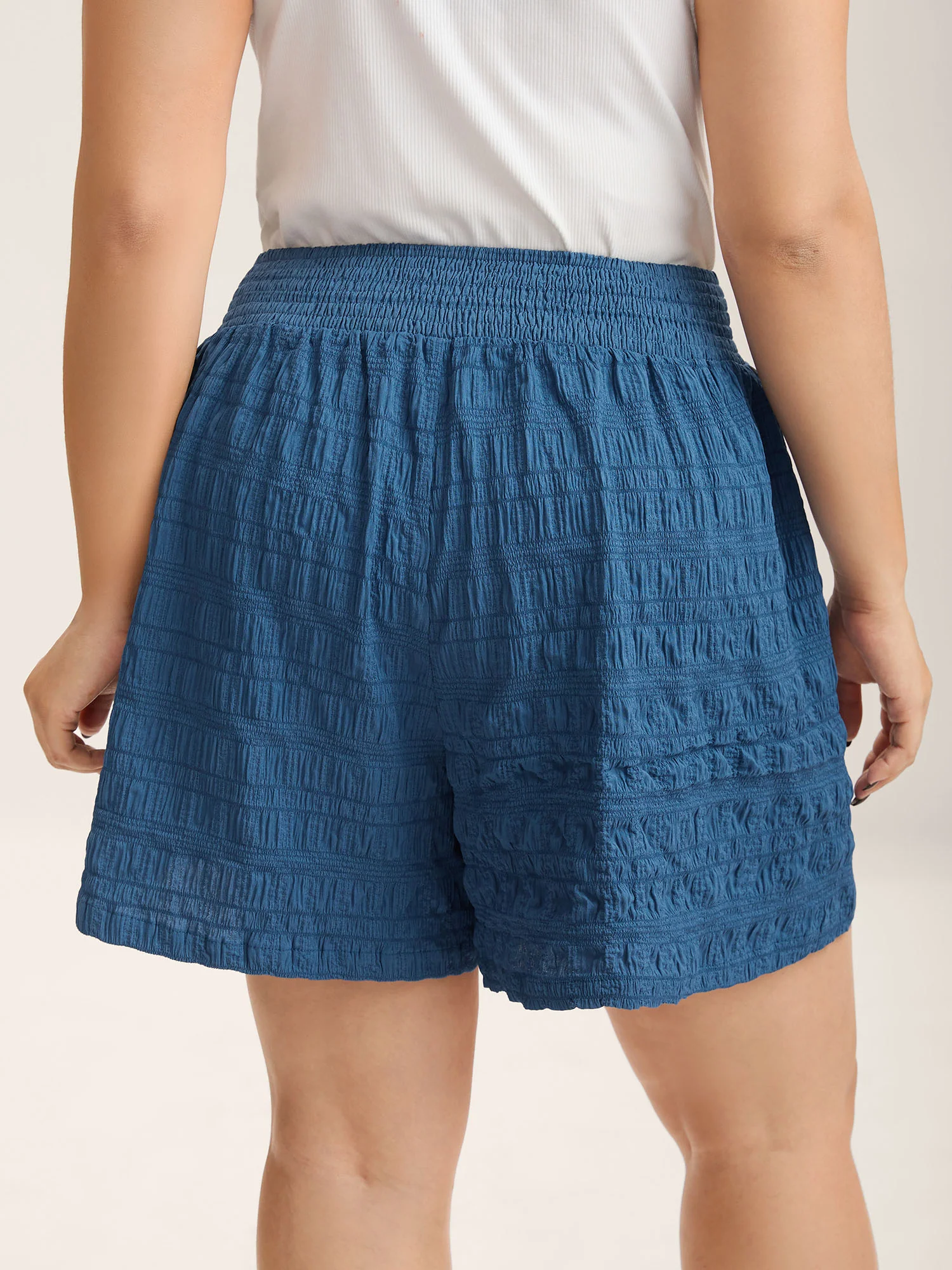 Textured Shirred Waist Tie Shorts - Image 5
