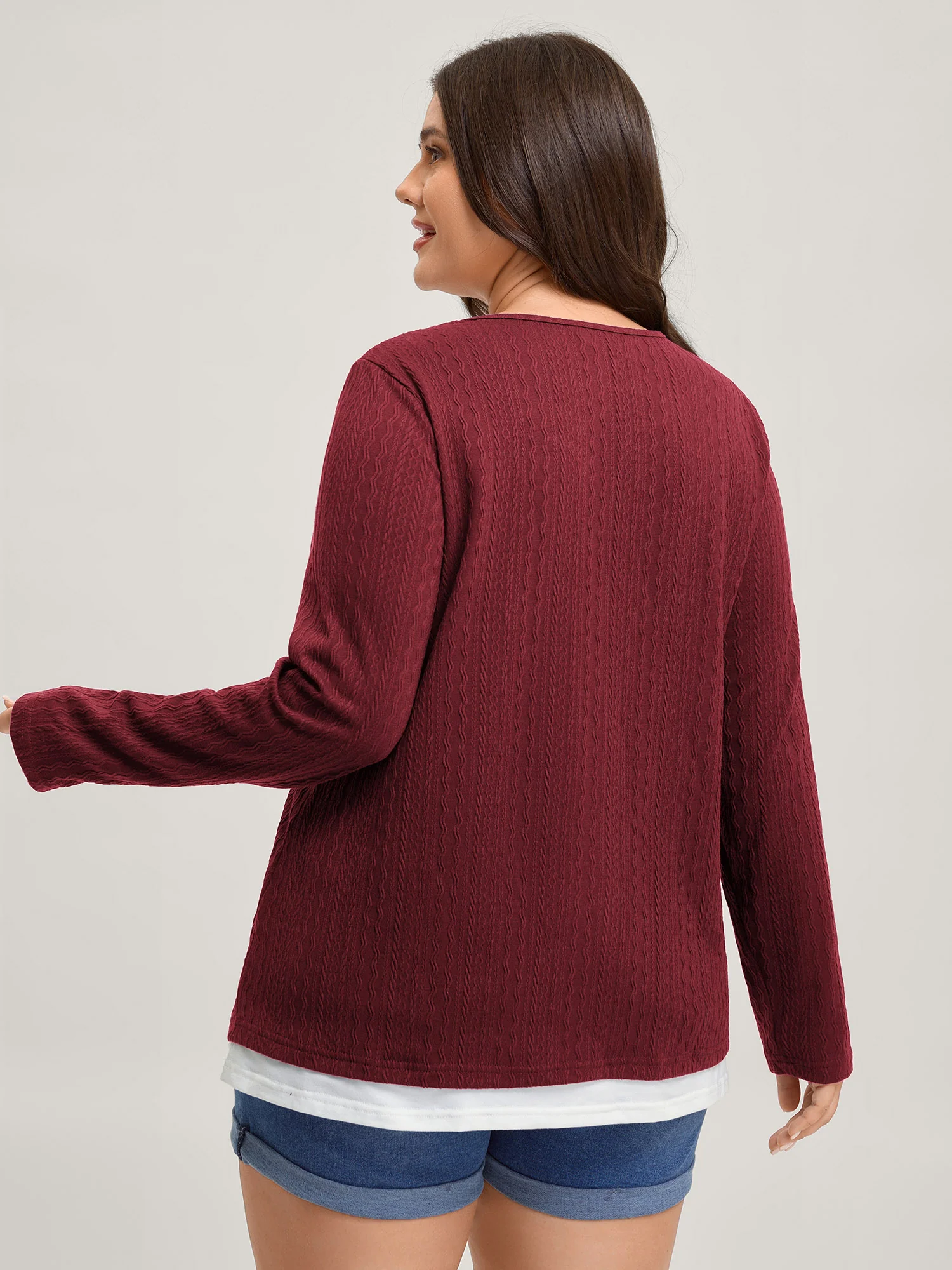 Textured Spliced Round Neck Solid T-Shirt - Image 12