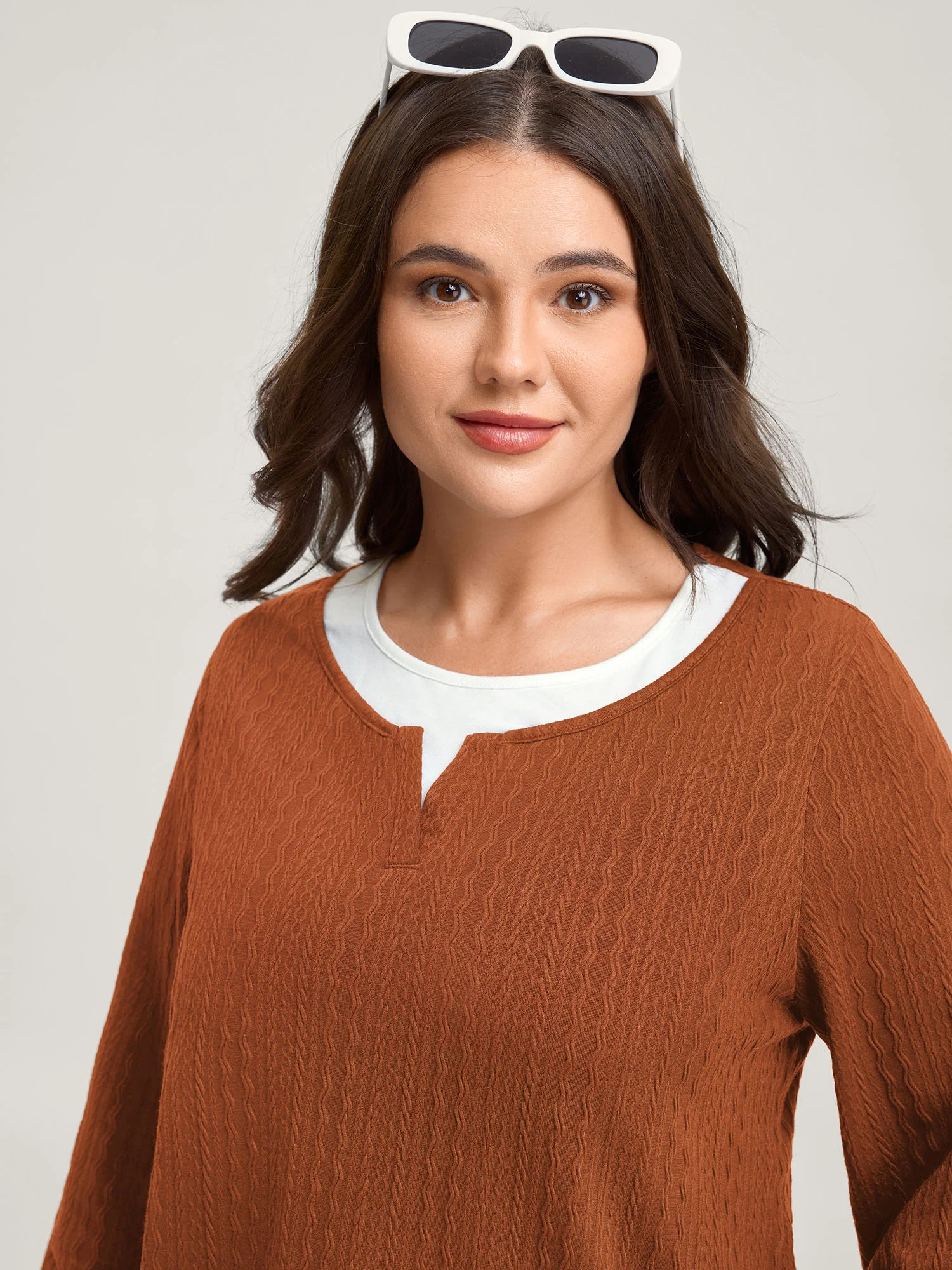 Textured Spliced Round Neck Solid T-Shirt - Image 14