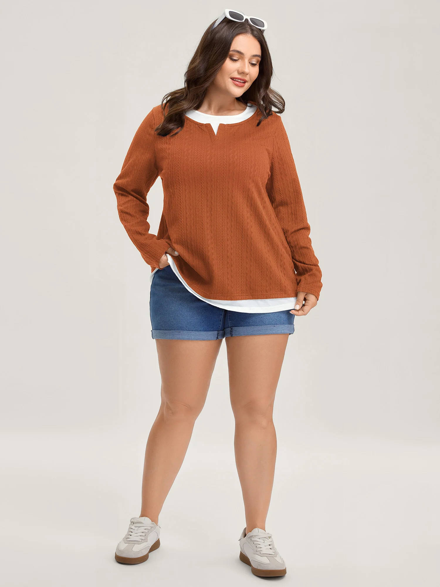 Textured Spliced Round Neck Solid T-Shirt - Image 15