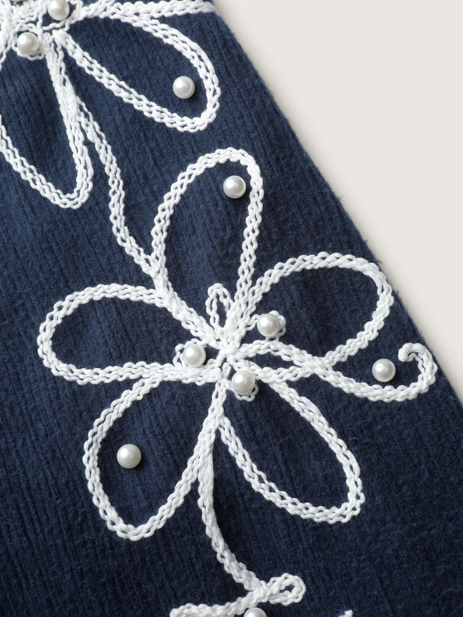 Textured Stretchy 3D Beadwork Sweatshirt - Image 6