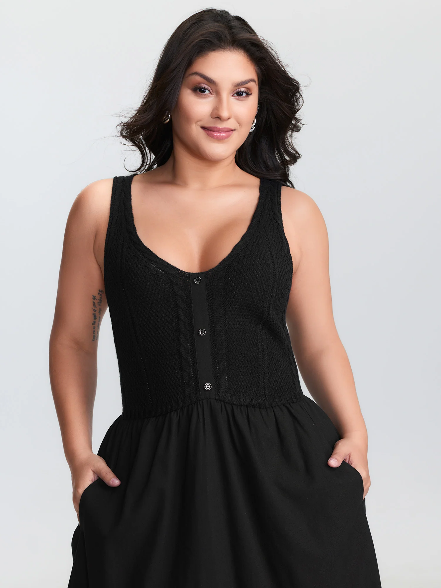 Textured Stretchy Button Detail Midi Dress - Image 3