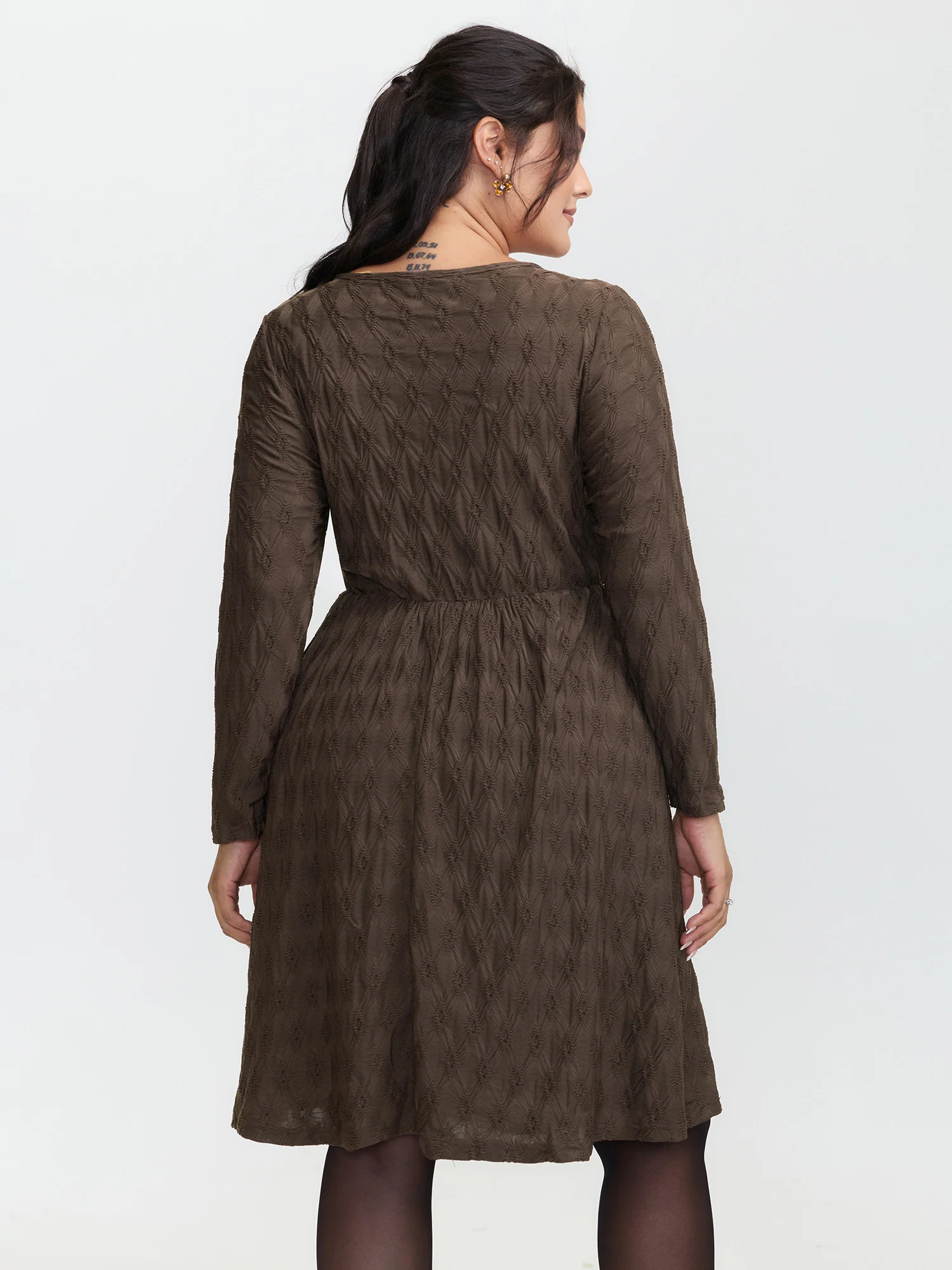 Textured Stretchy Pockets Midi Knit Dress - Image 5