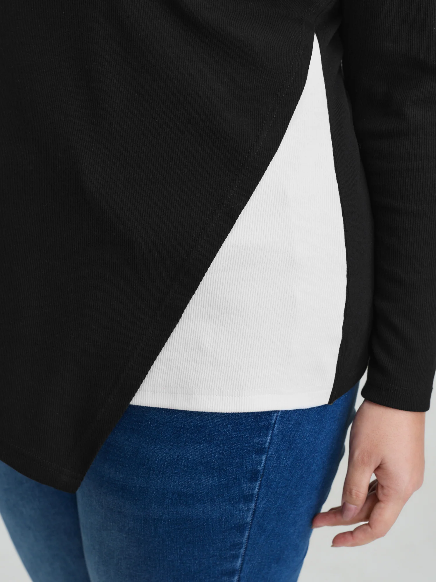 Textured Stretchy Split Hem T-Shirt - Image 3