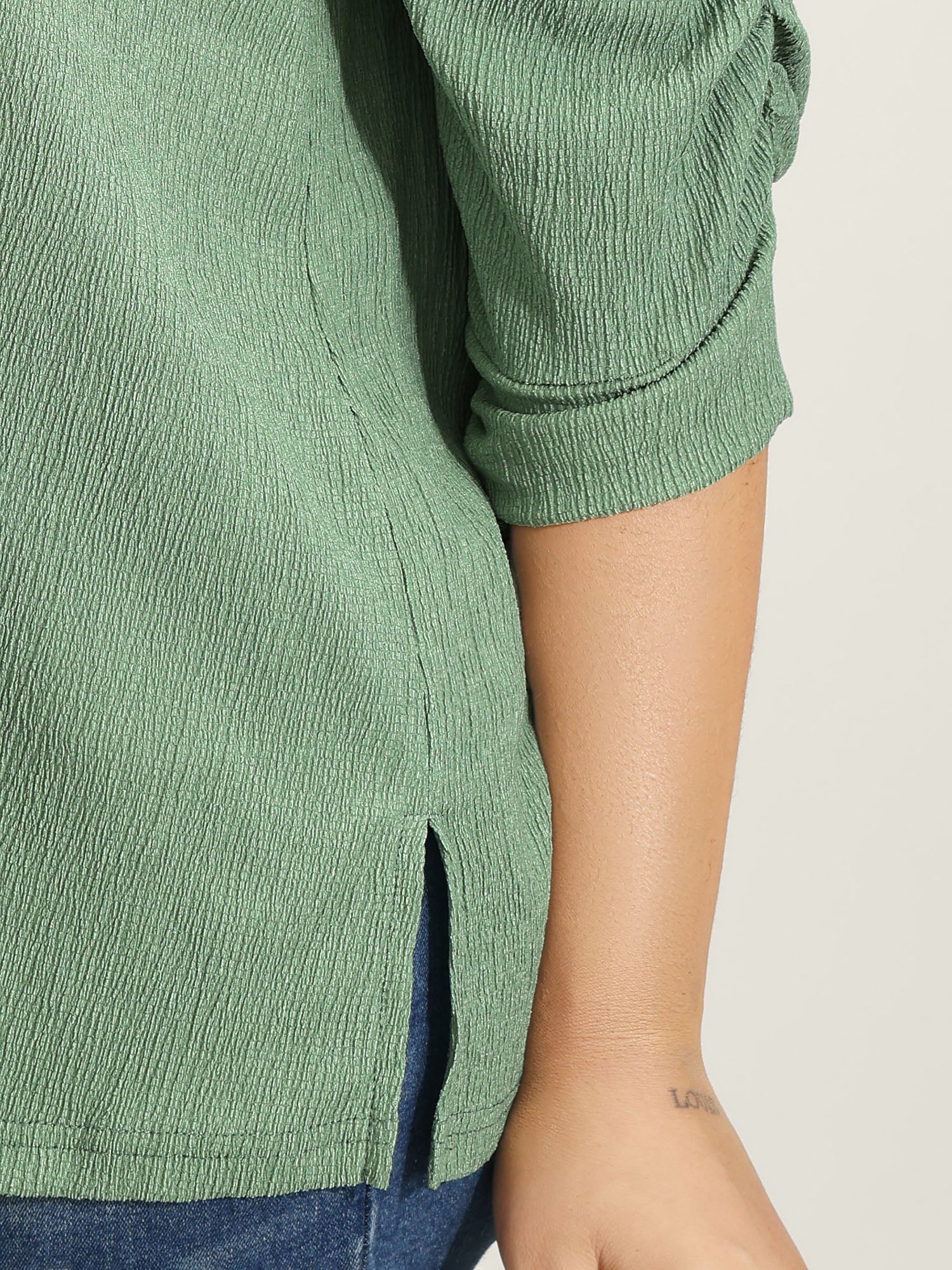 Textured Stretchy Three-Quarter Sleeve T-Shirt - Image 4