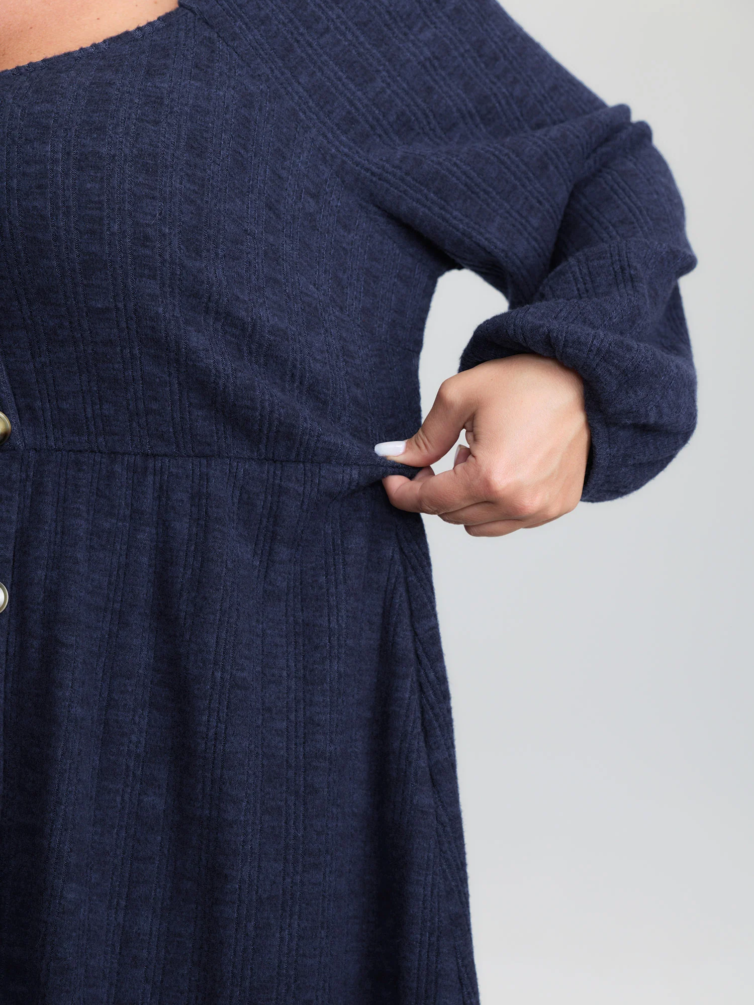 Textured Stretchy Waist Button Detail Midi Dress - Image 3