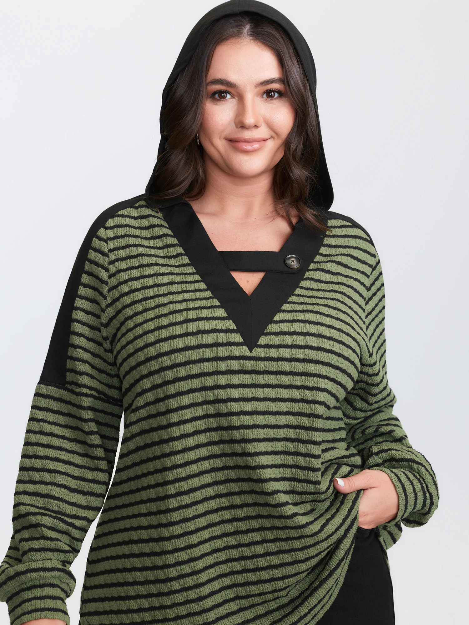 Textured Striped Stretchy Color Contrast T-Shirt - Image 3