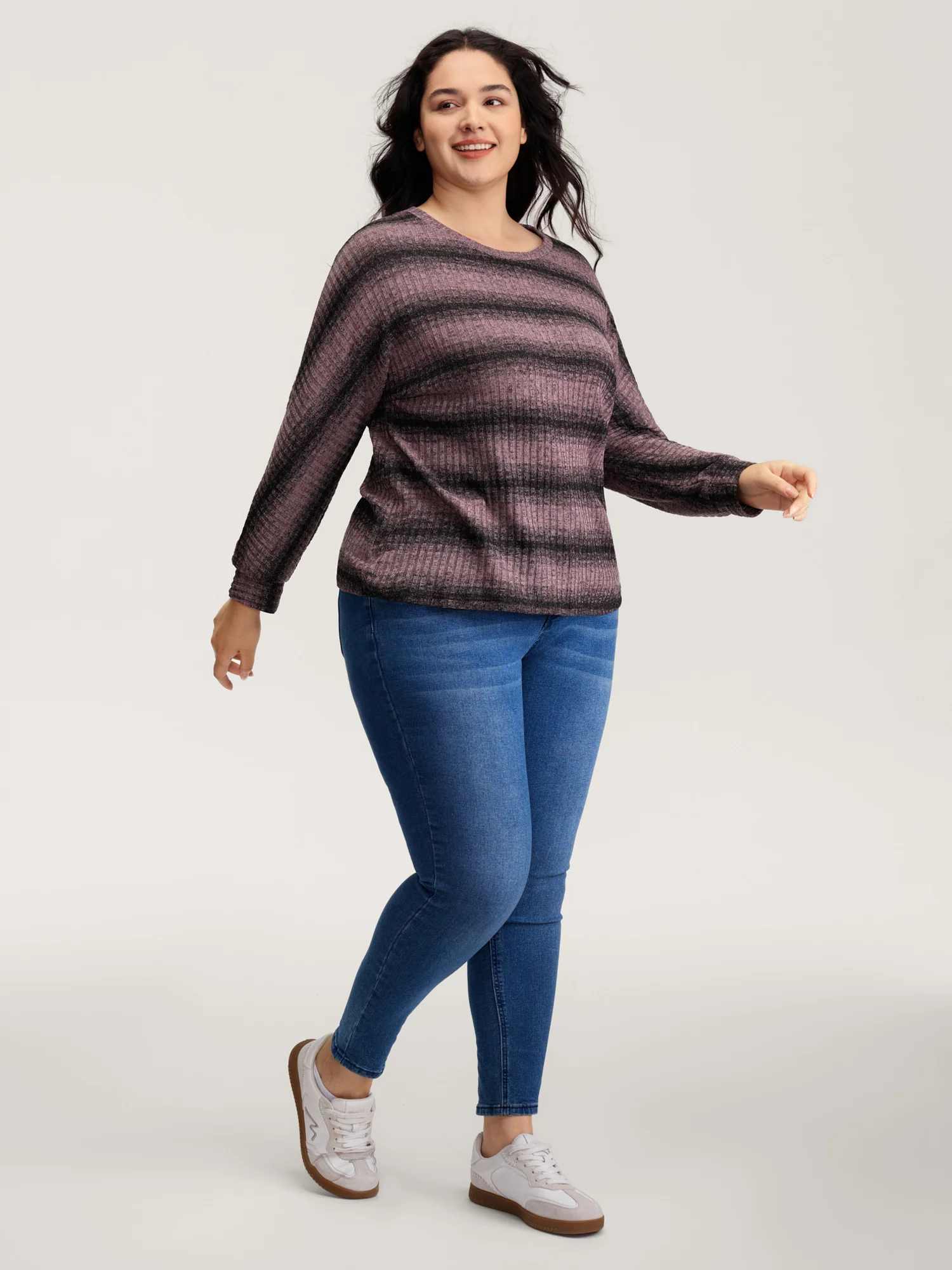 Textured Stripes Relaxed-Fit Sweatshirt - Image 3