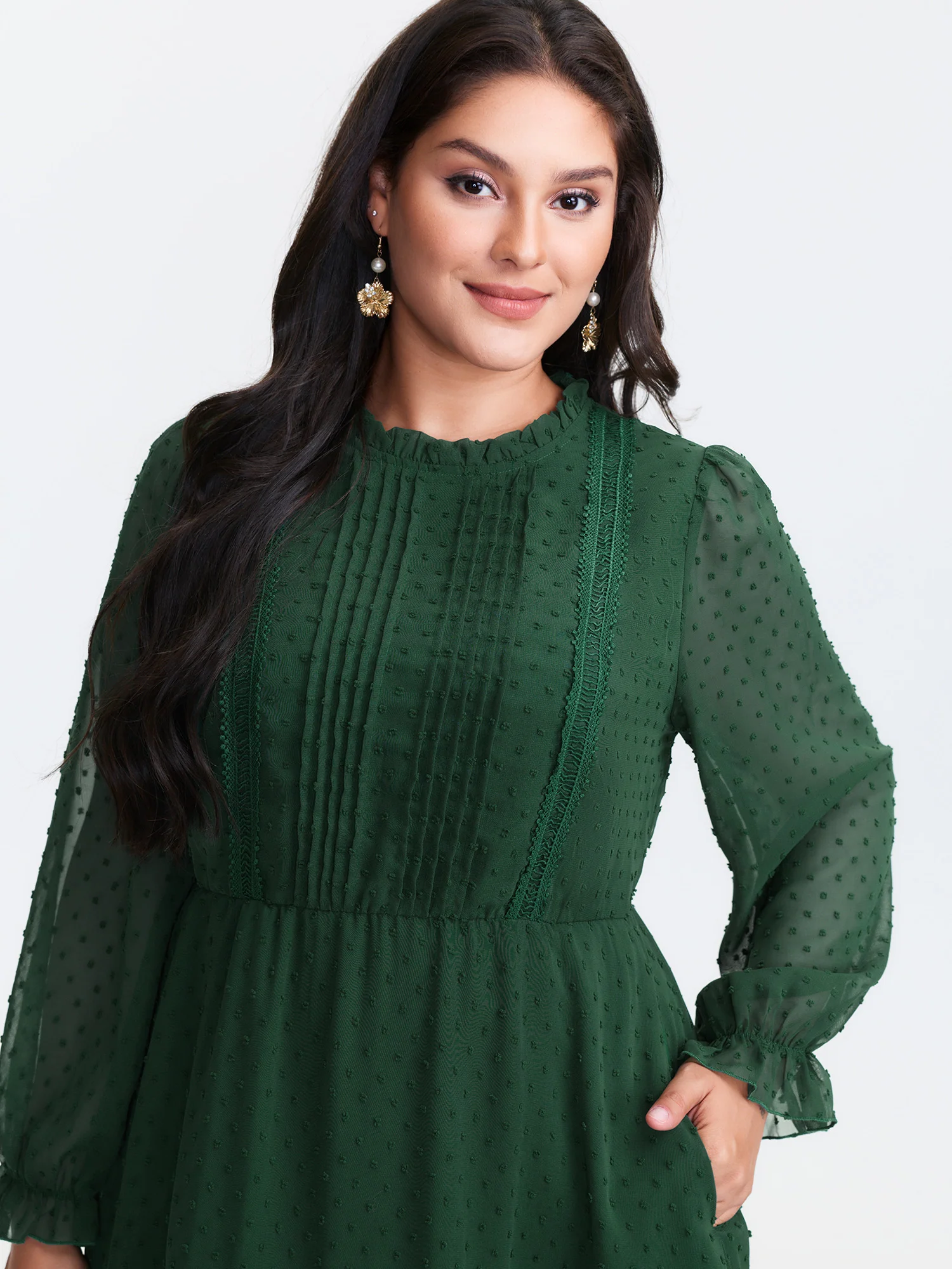 Textured Tiered Ruffled Neckline Midi Dress - Image 2