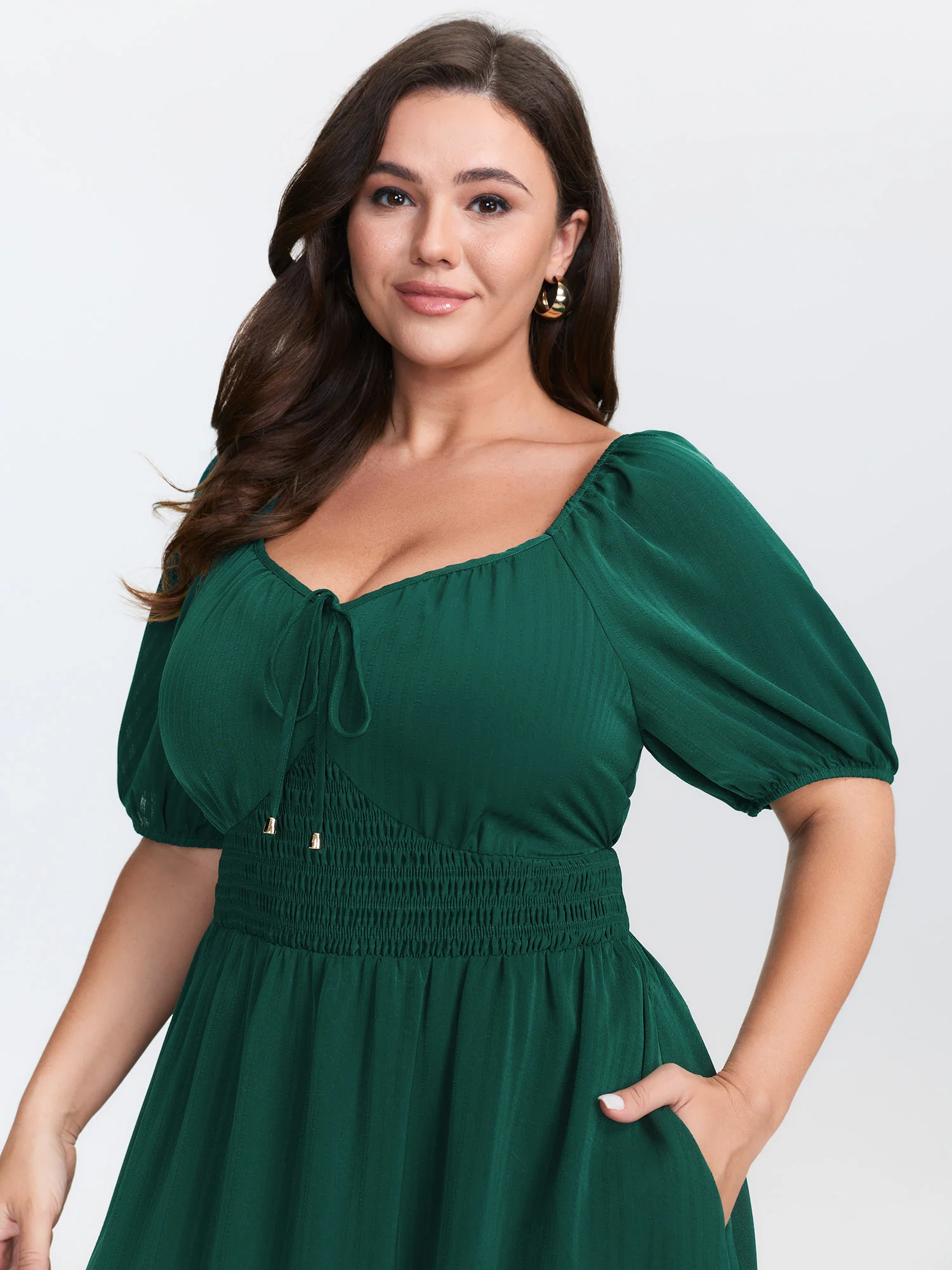 Textured Triangular Cinched Waist Midi Dress - Image 2