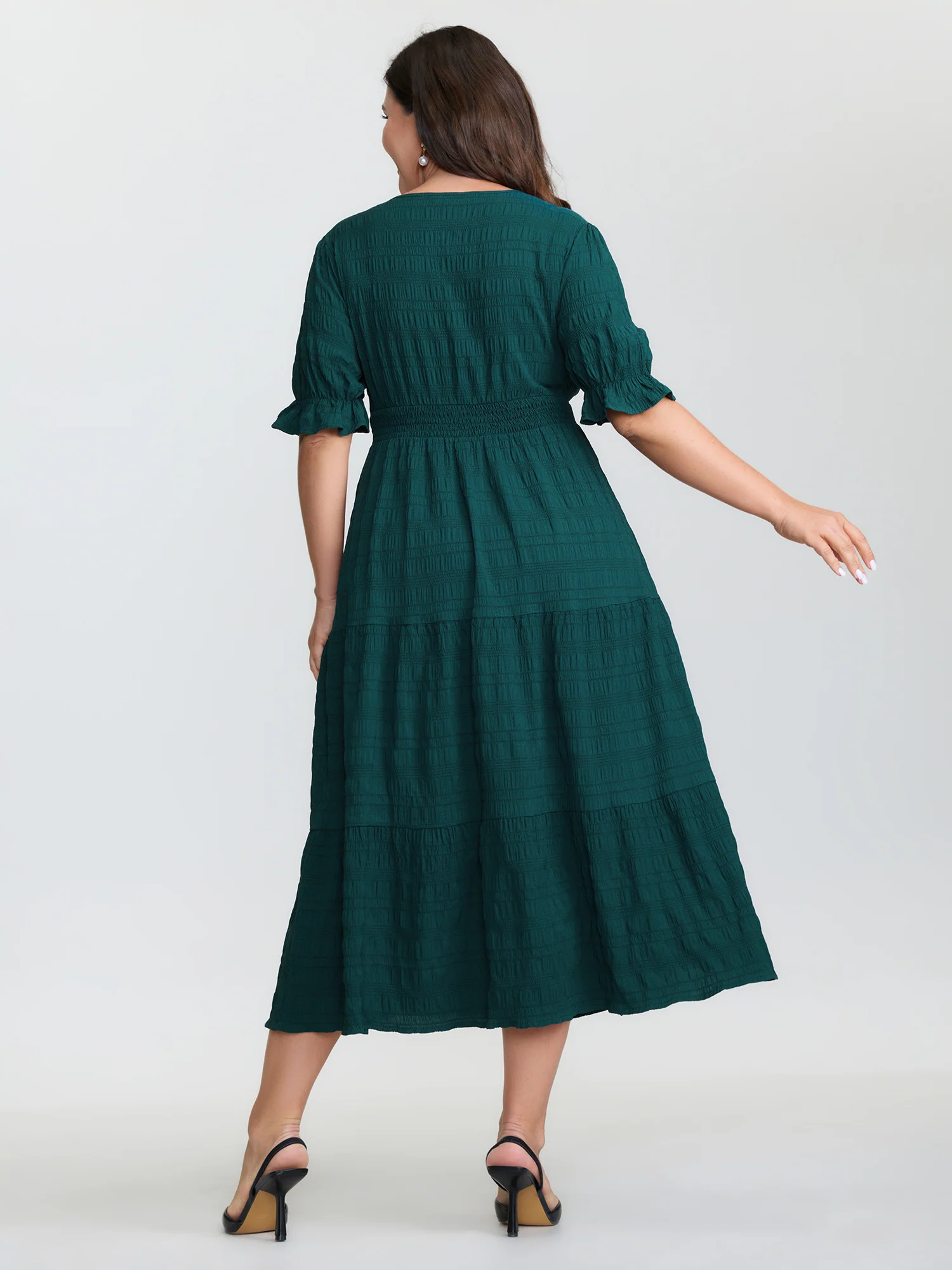Textured Triangular Cinched-Waist Tiered Maxi Dress - Image 5