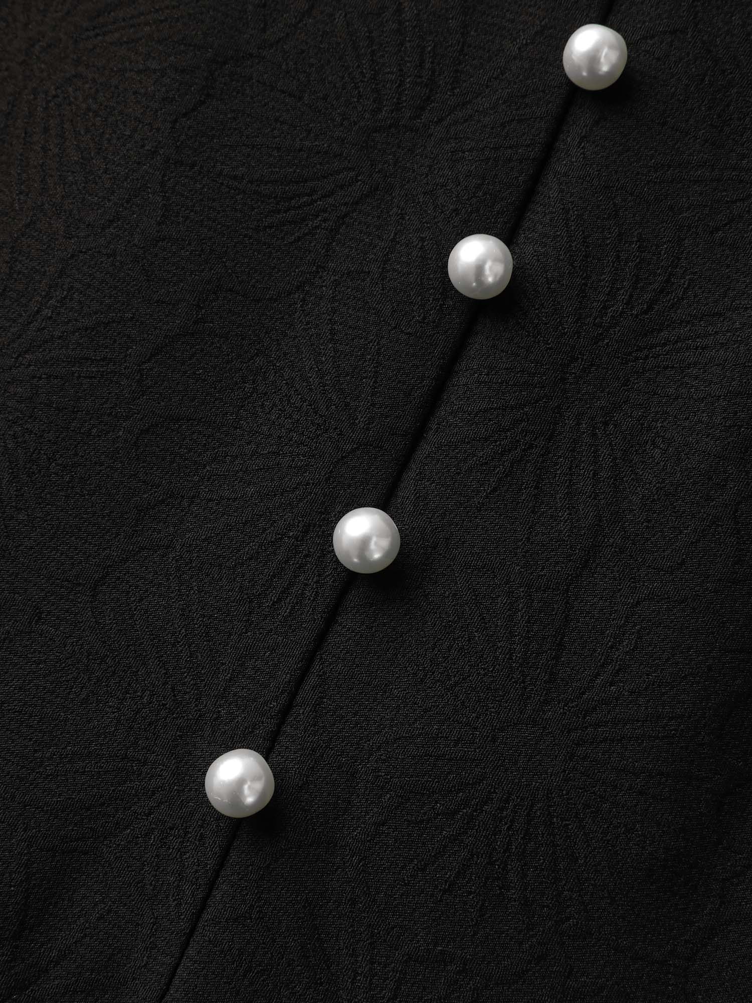 Textured Waist-Cut Pleated Solid Midi Dress - Image 5