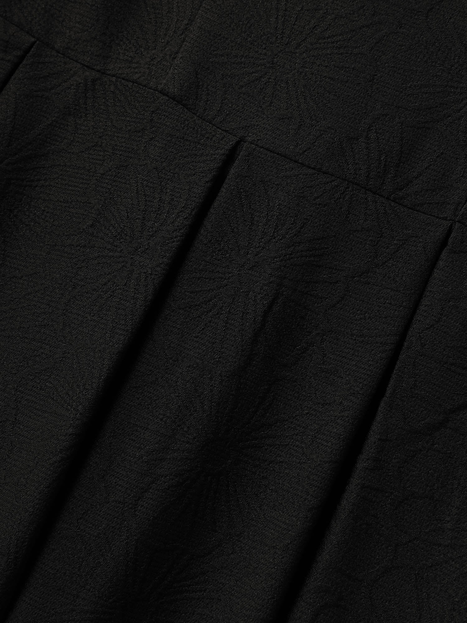 Textured Waist-Cut Pleated Solid Midi Dress - Image 6