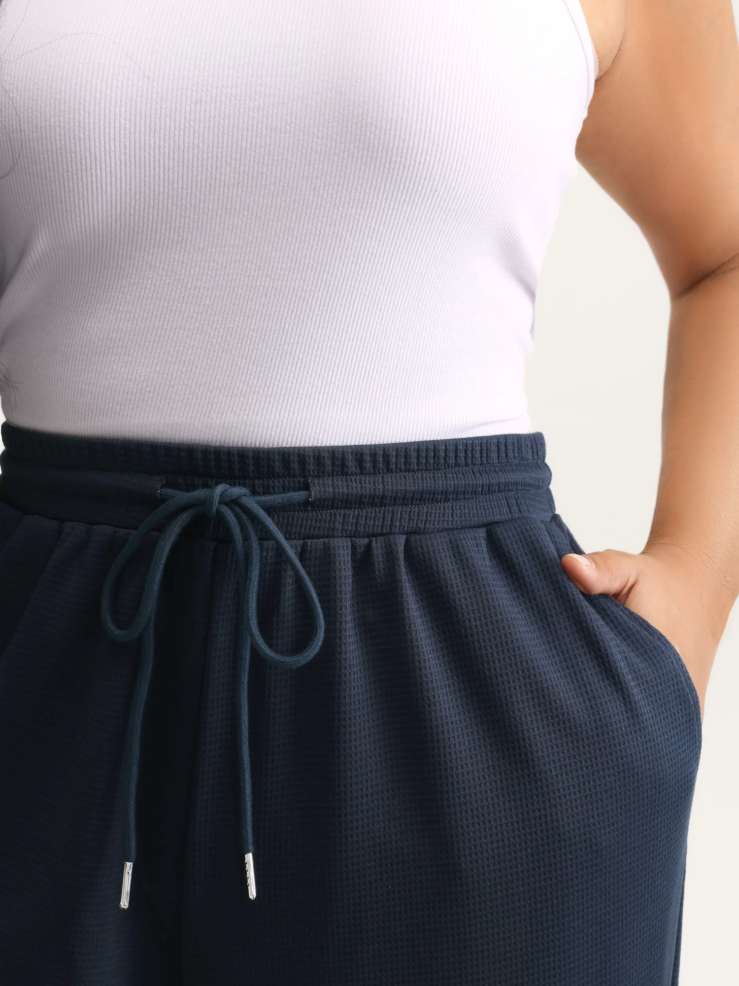 Textured Waist Drawstring Jogger Pants - Image 3