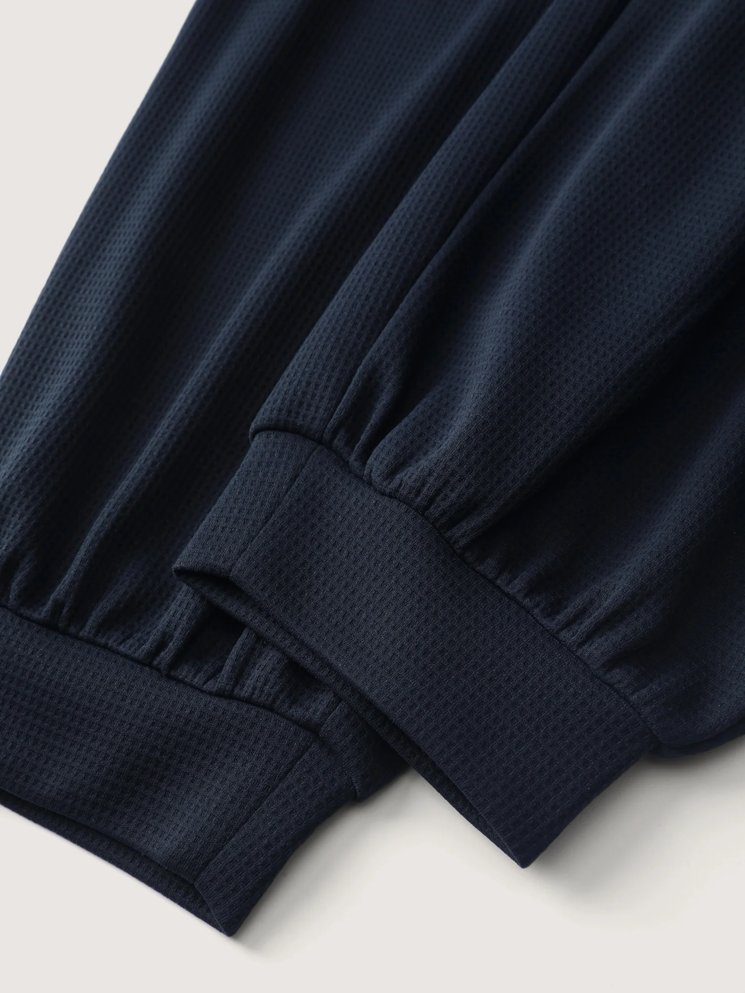 Textured Waist Drawstring Jogger Pants - Image 9