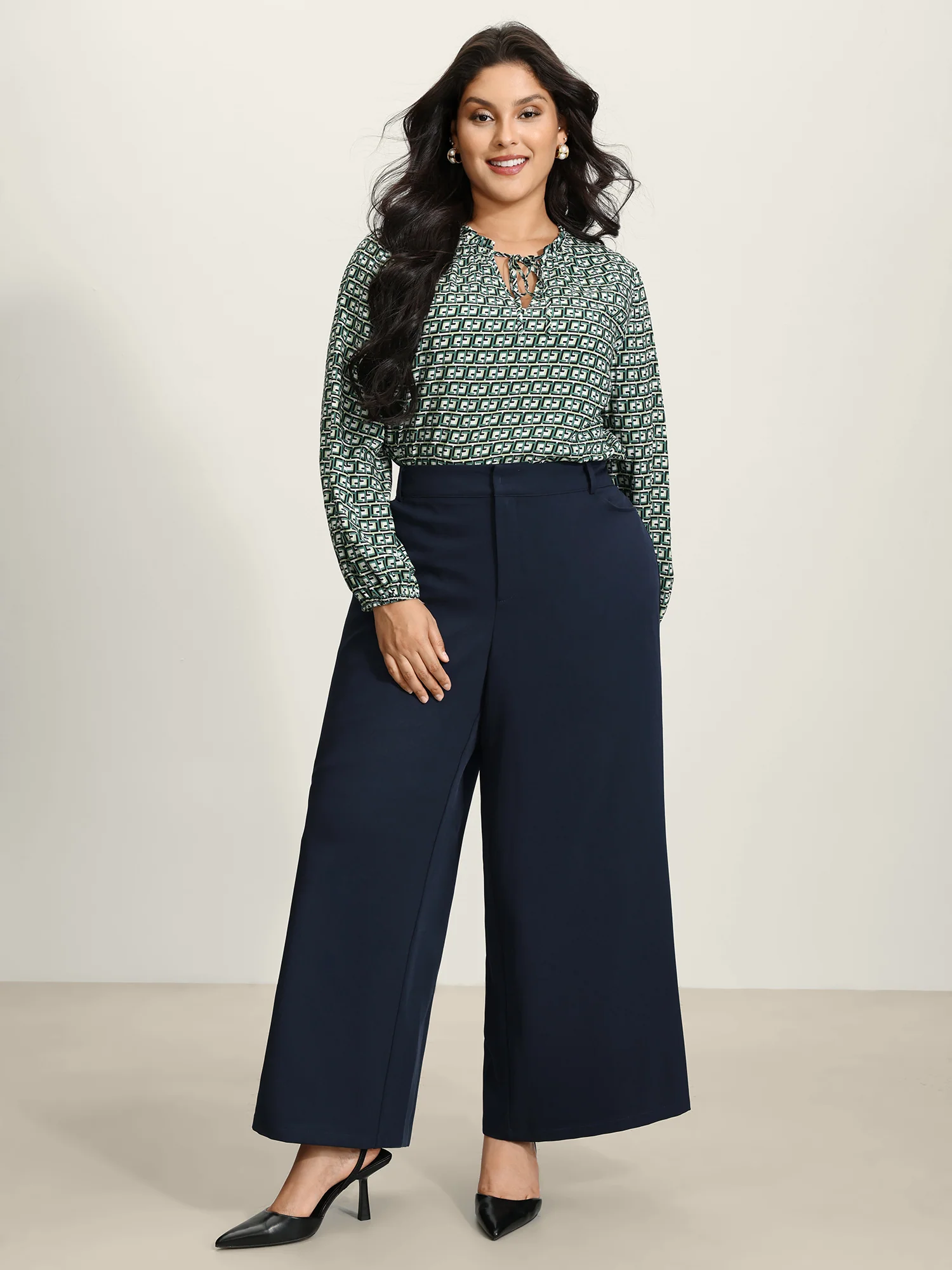 Textured Wide-Leg Button Pants - Image 2