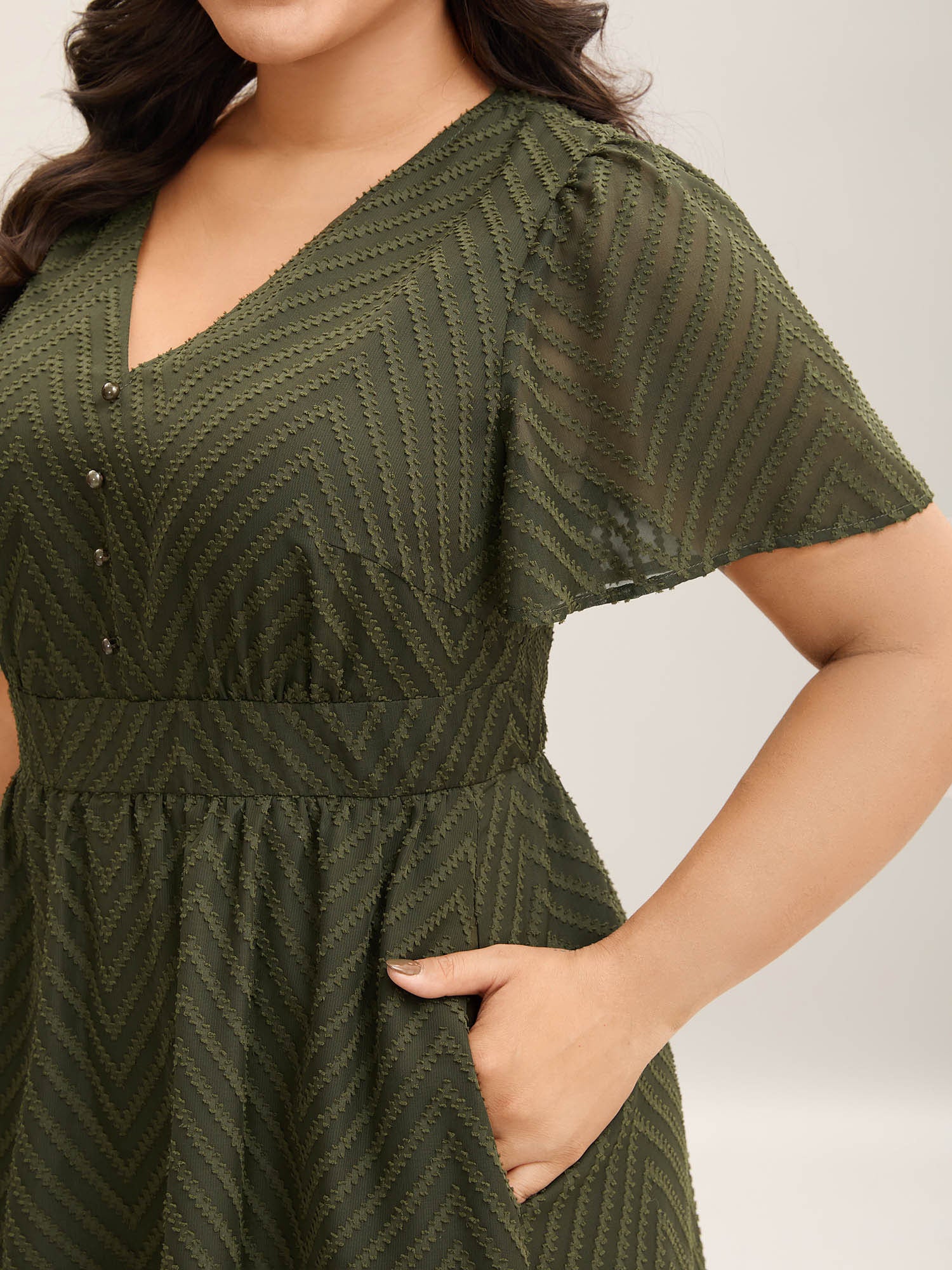 Textured Woven-Like Cinched-Waist Midi Dress - Image 2