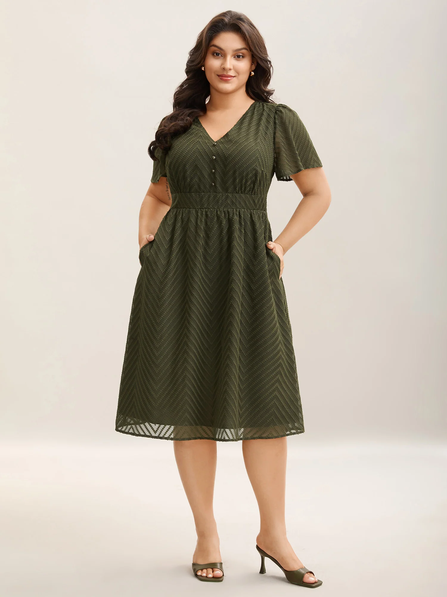 Textured Woven-Like Cinched-Waist Midi Dress - Image 3