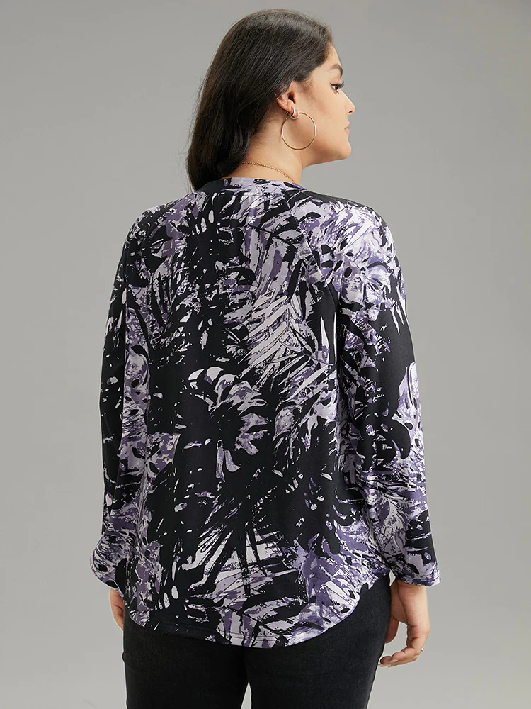 Tie Dye Curved Hem T-shirt - Image 2