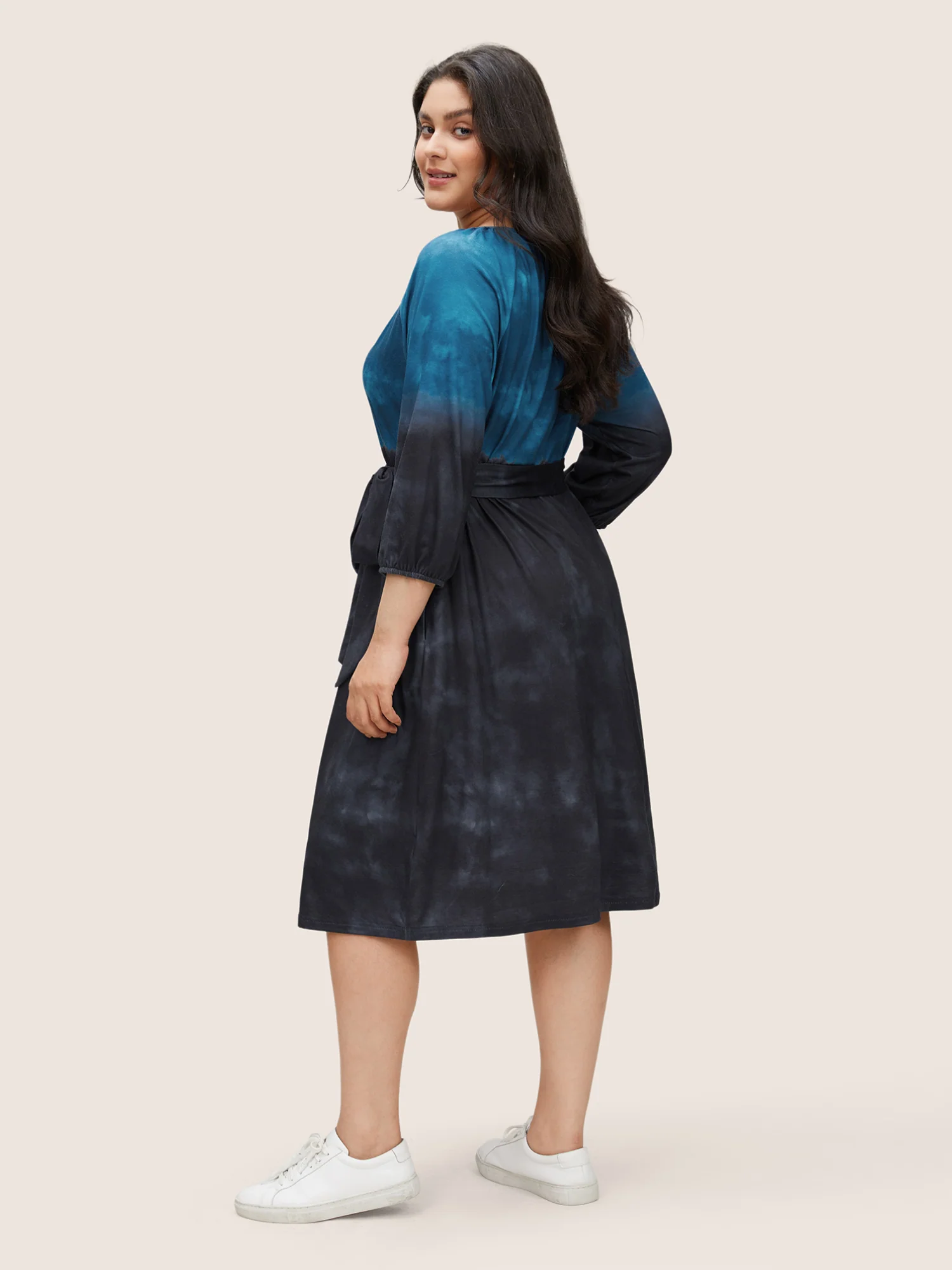 Tie Dye Cut Out Belted Elastic Cuffs Dress - Image 3