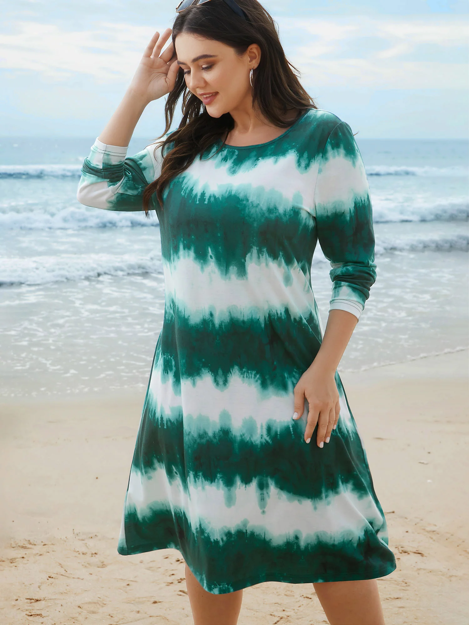 Tie-Dye Round Neck Midi Knit Dress - Image 5