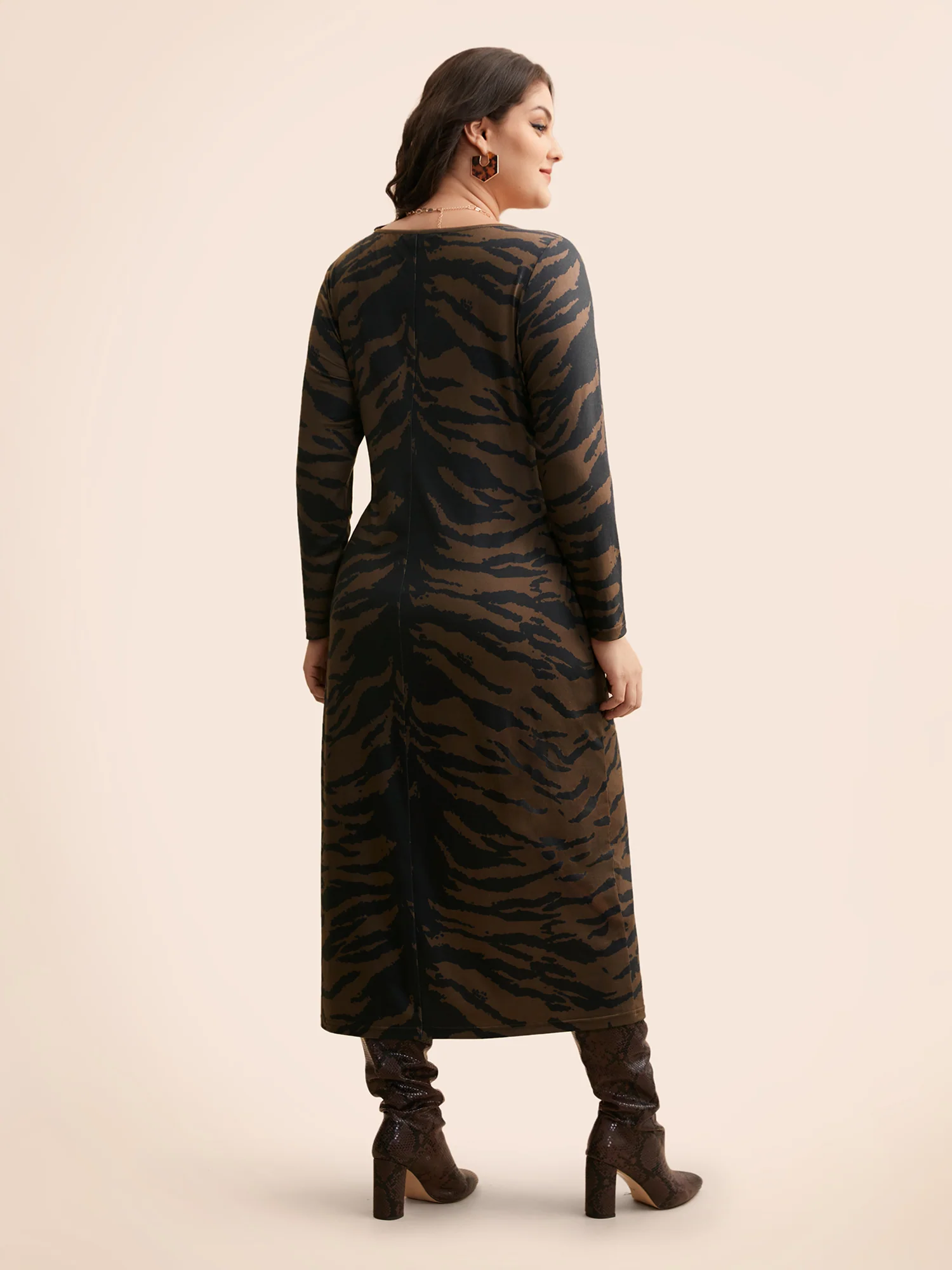 Tiger Print Boat Neck Midi Dress - Image 4