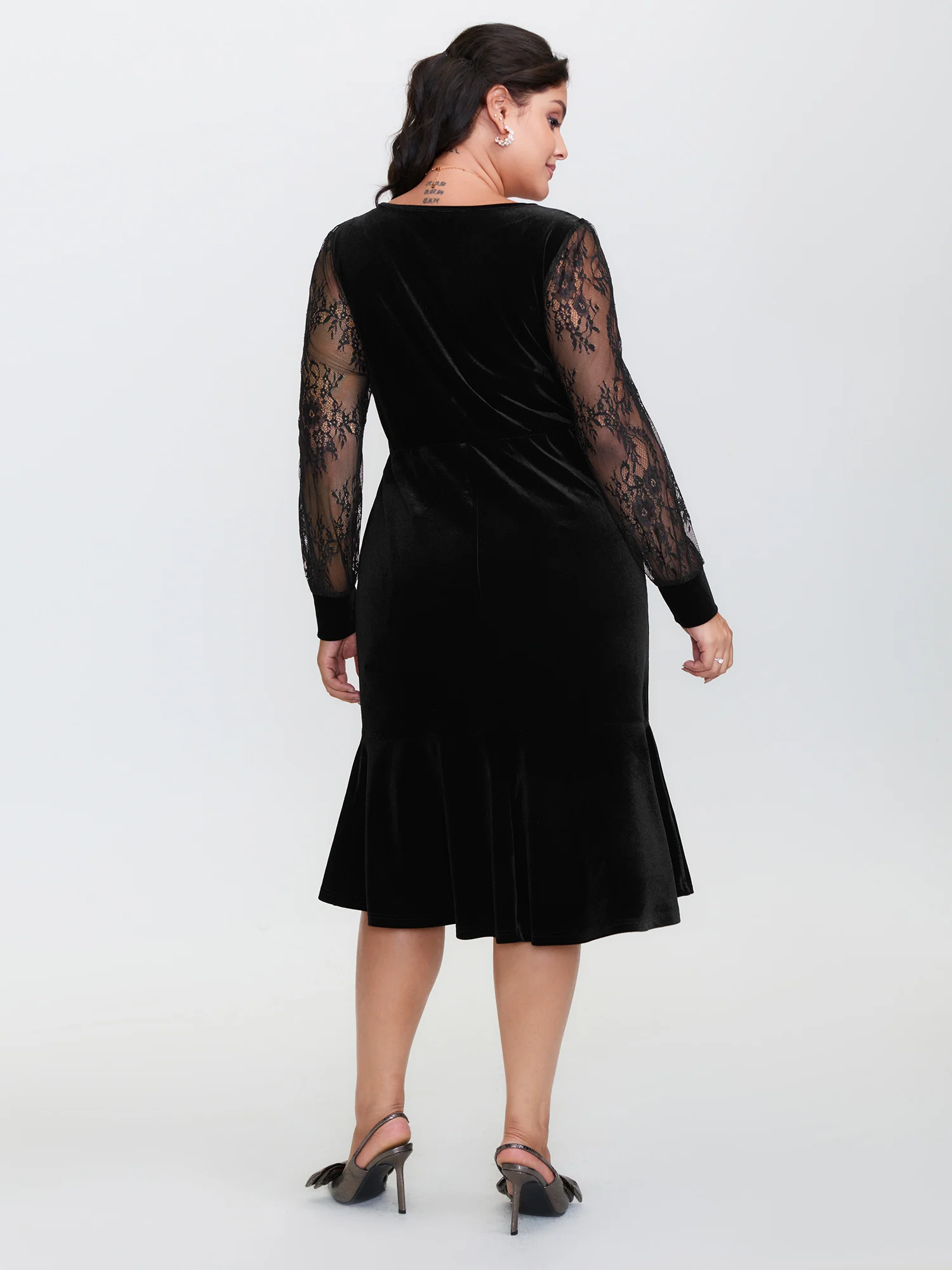 Timeless Velvet Lace Mesh Midi Dress - Image 4