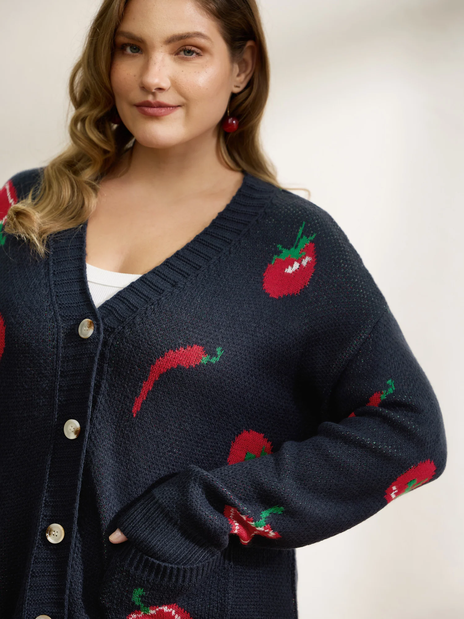 Tomato Chili Print Button Knit Cardigan - Image 2