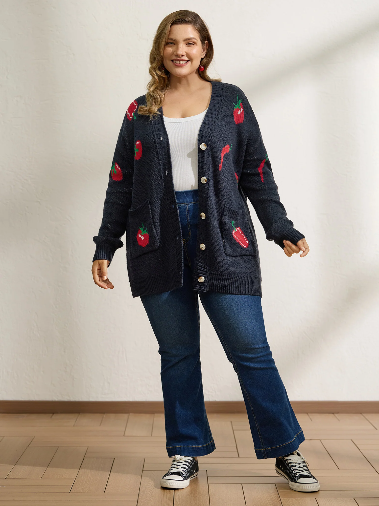Tomato Chili Print Button Knit Cardigan - Image 3