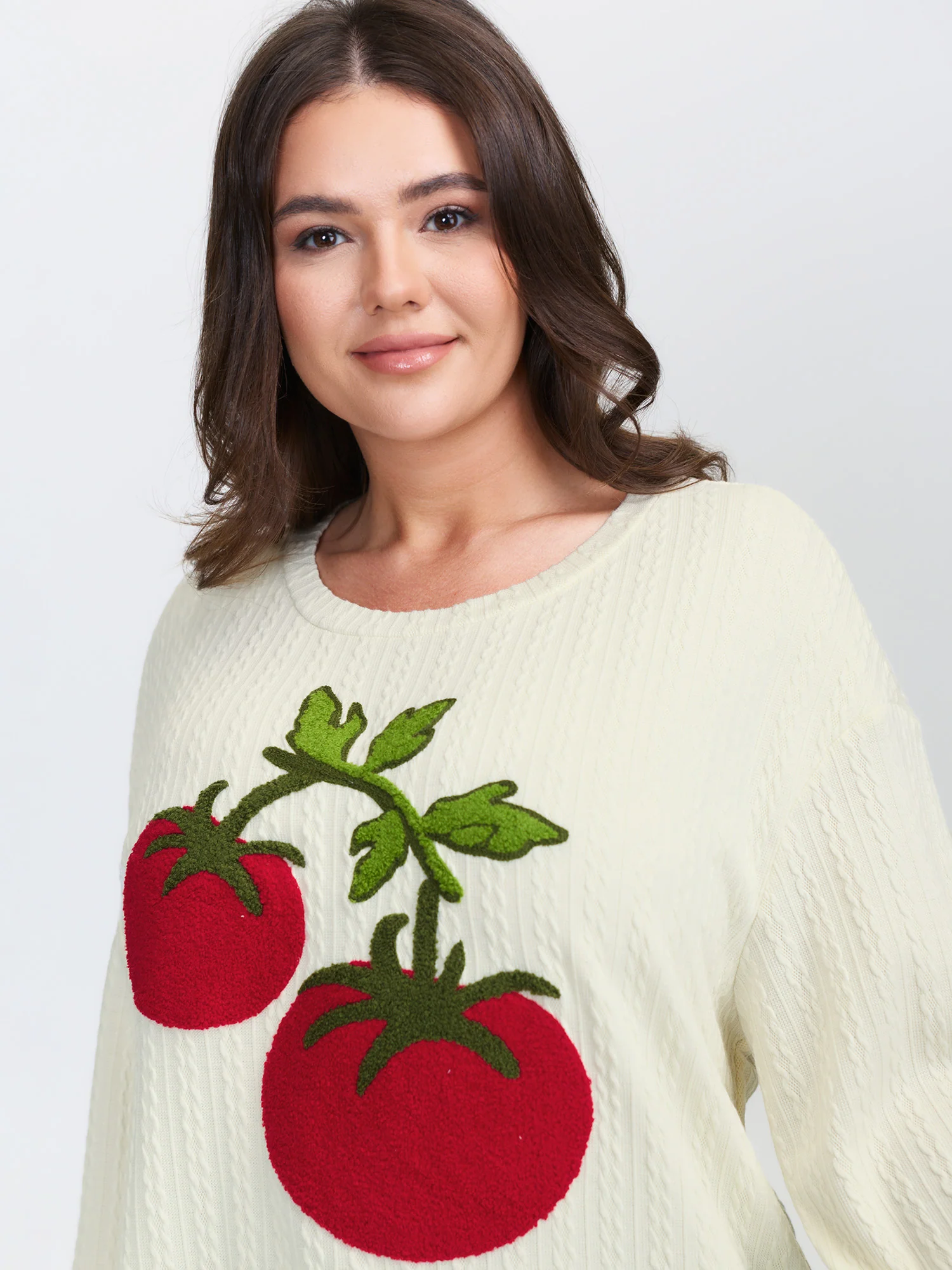 Tomato Embroidery Textured Contrast Sweatshirt - Image 2