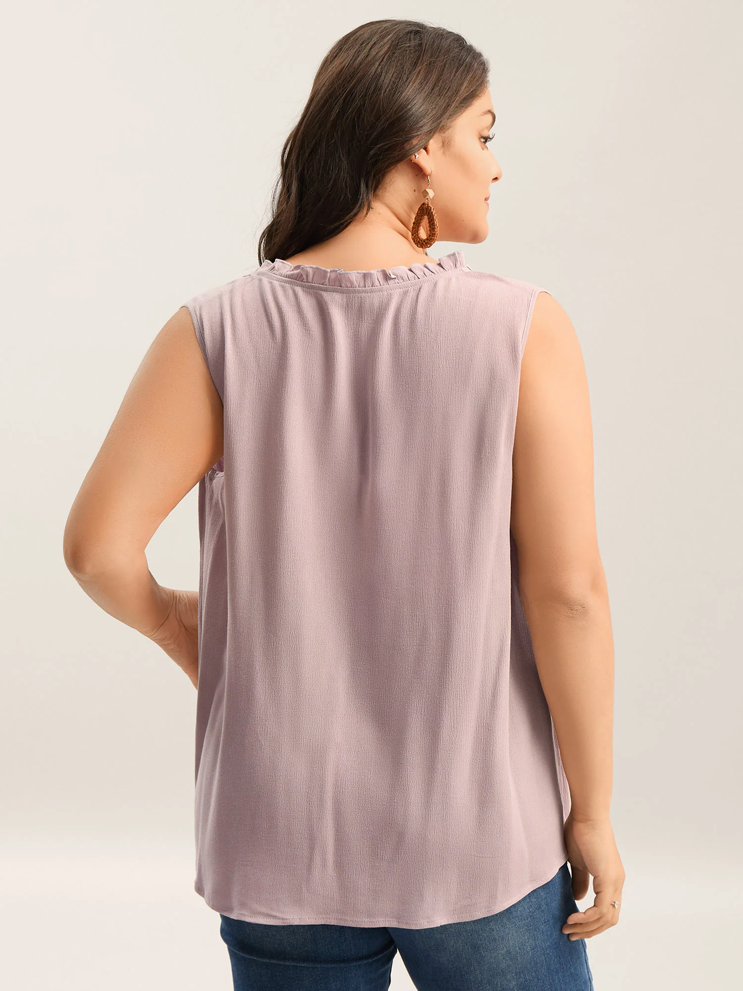 Toothpick Pleat Button Detail Sleeveless Top - Image 4