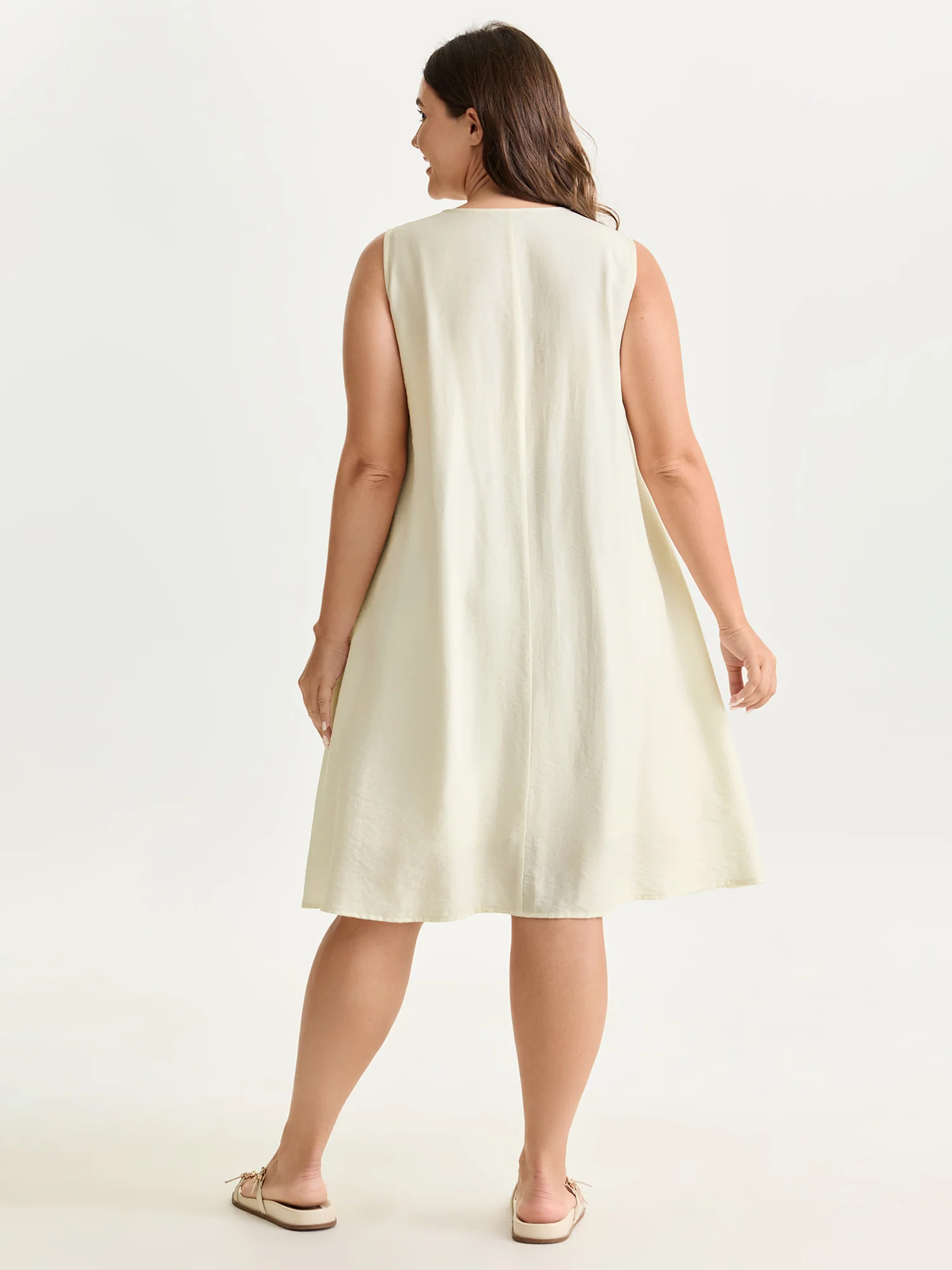 Toothpick Pleated Split Neckline Midi Dress - Image 4