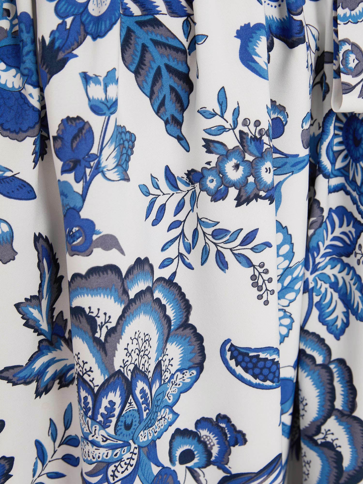 Bandana Print Surplice Neck Lantern Sleeve Pocket Belted Midi Dress - Image 8